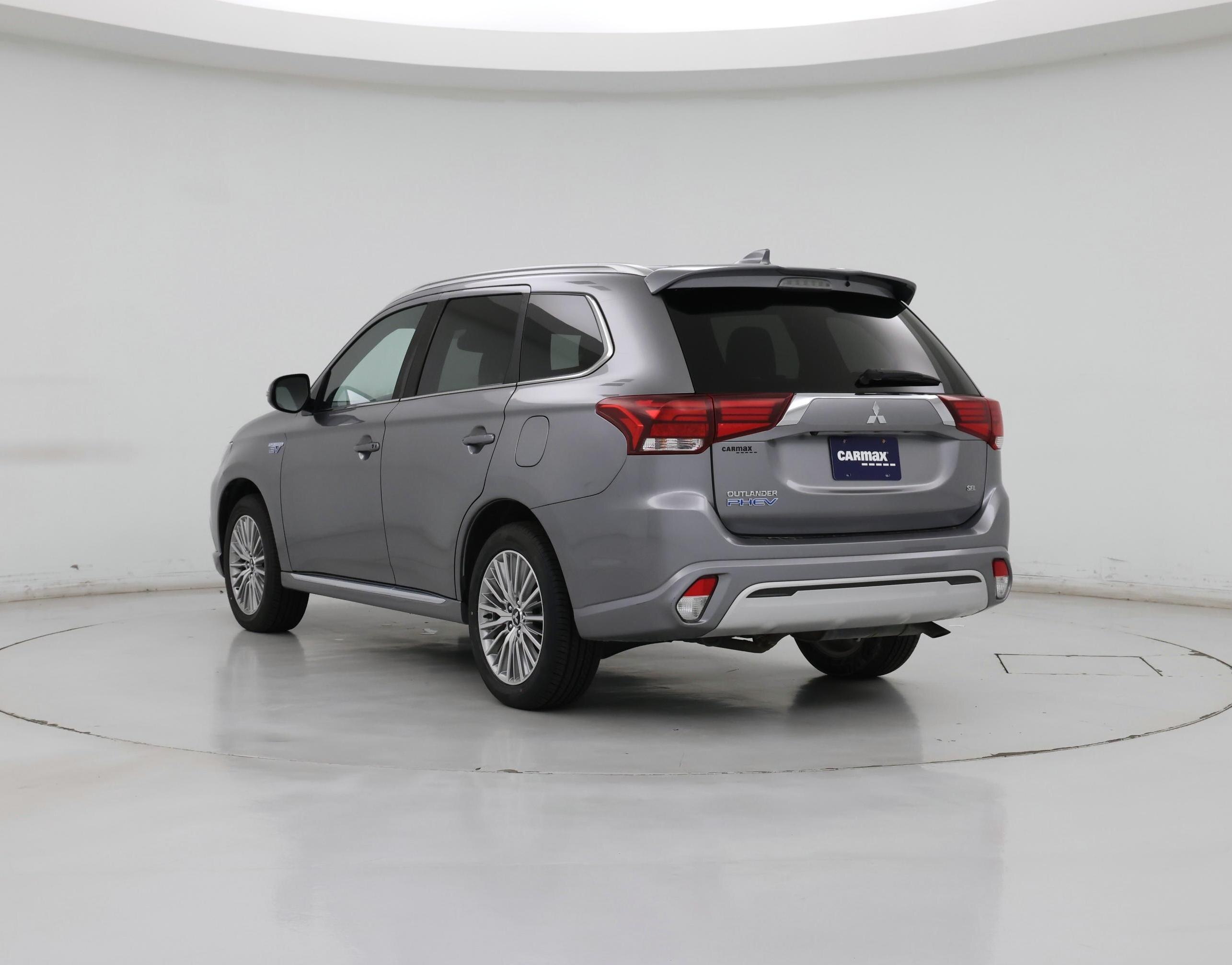 Thumbnail: 2022 Mitsubishi Outlander - 2