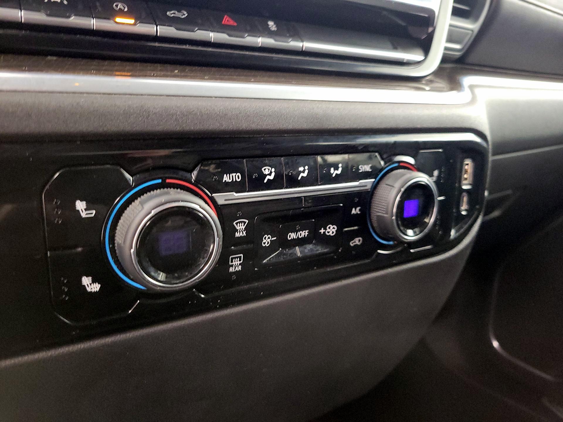 Thumbnail: 2022 Chevrolet Silverado 1500 - 17