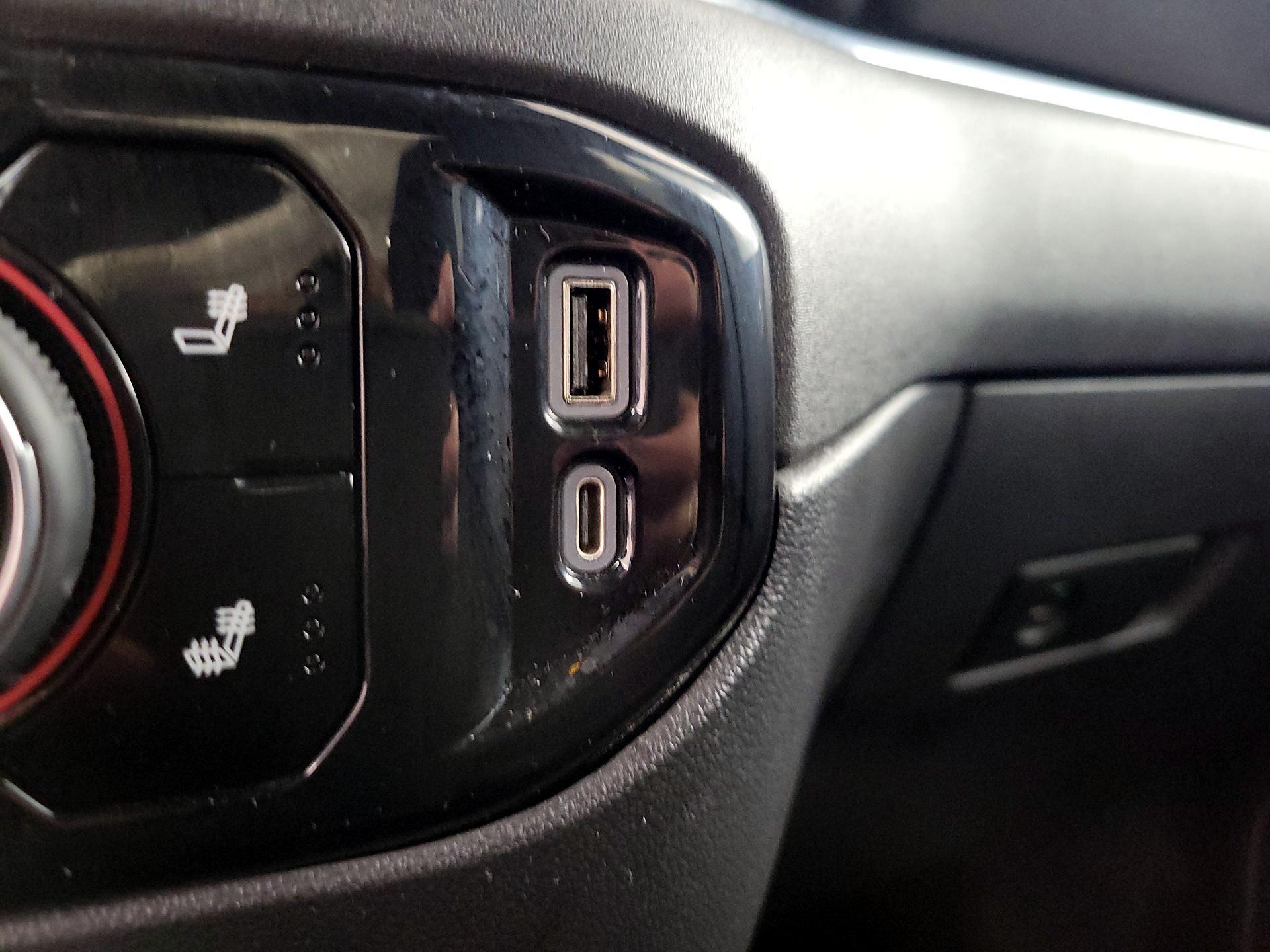 Thumbnail: 2022 Chevrolet Silverado 1500 - 19