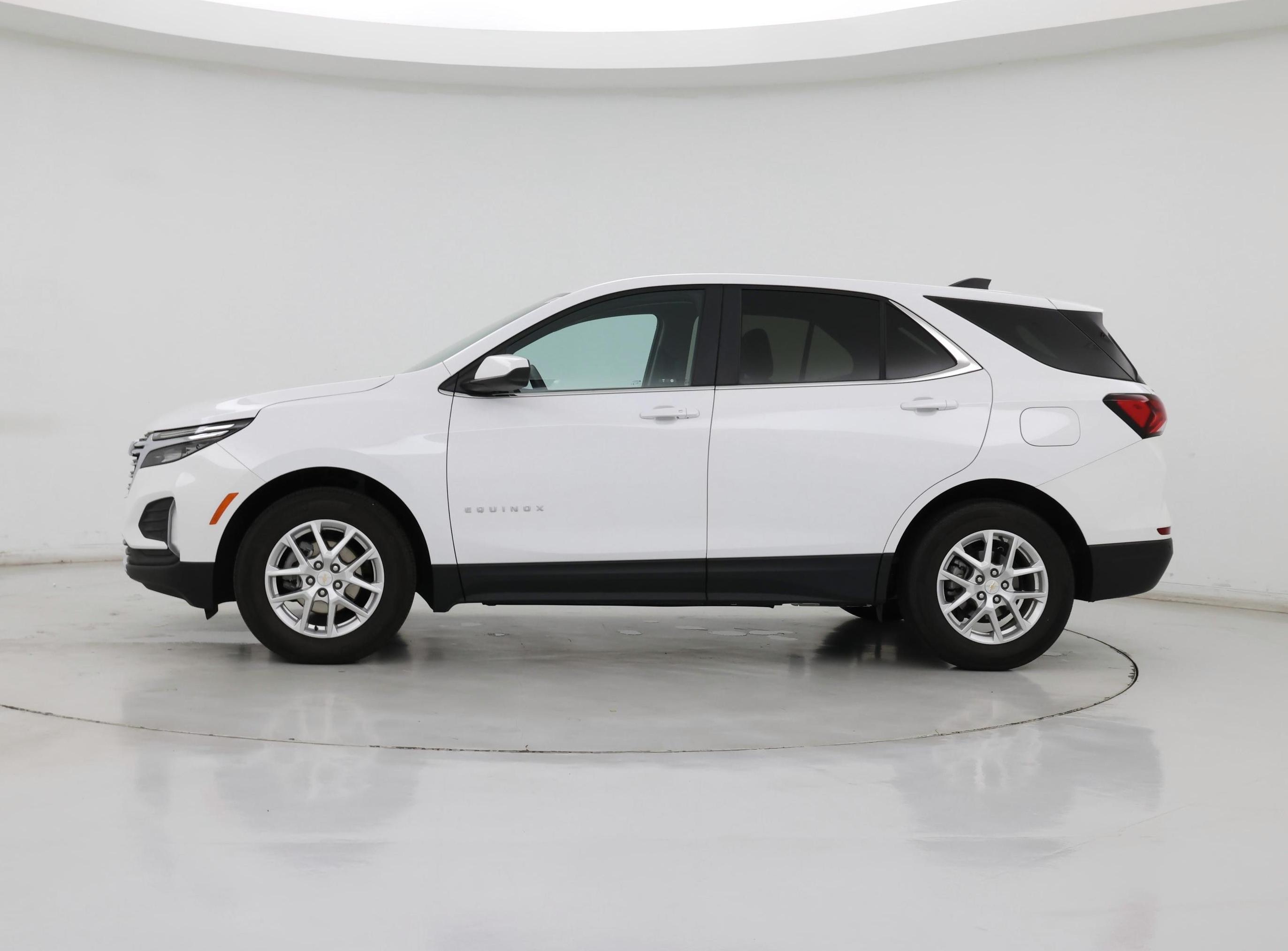 Thumbnail: 2023 Chevrolet Equinox - 3