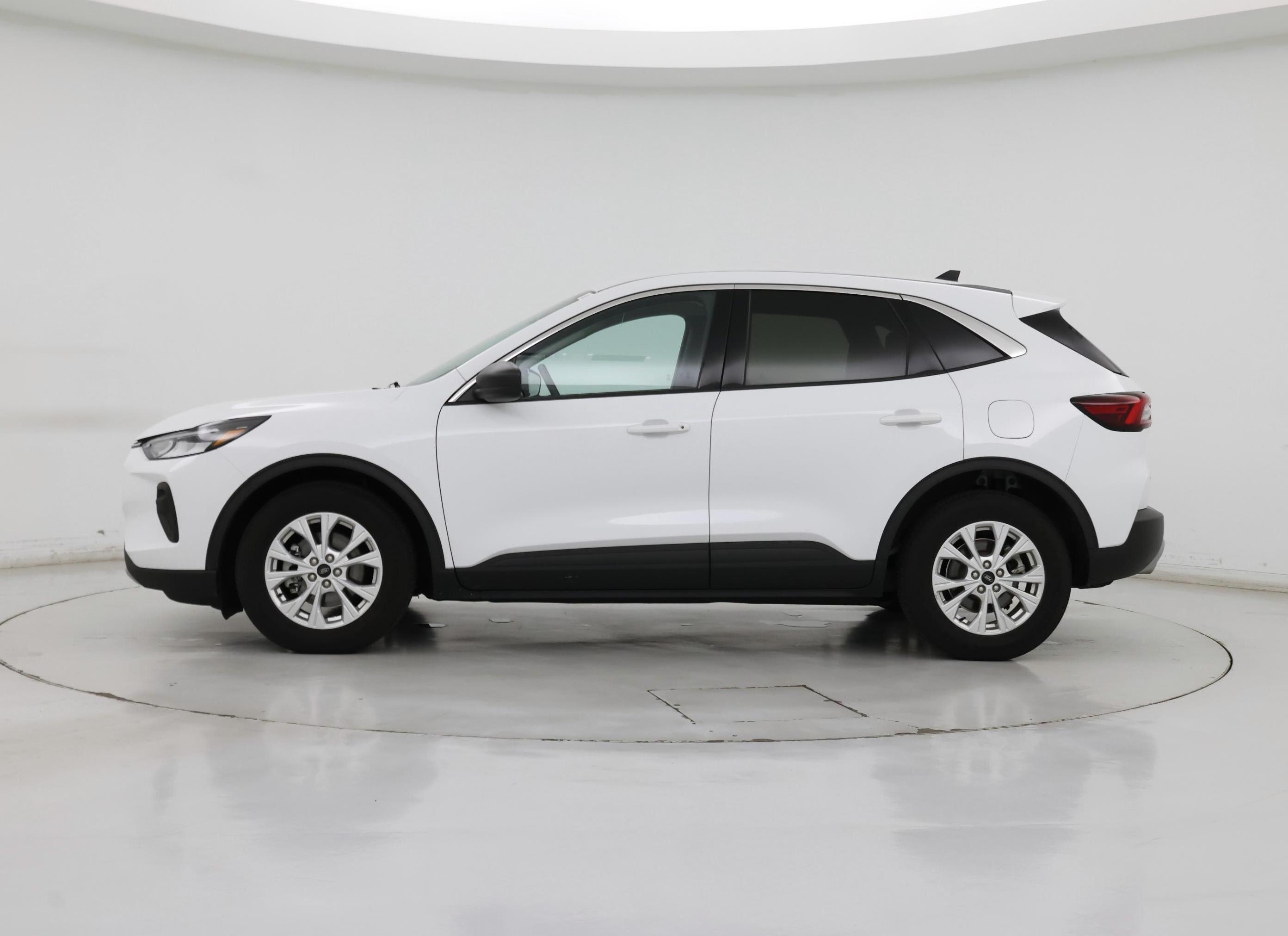 Thumbnail: 2023 Ford Escape - 3