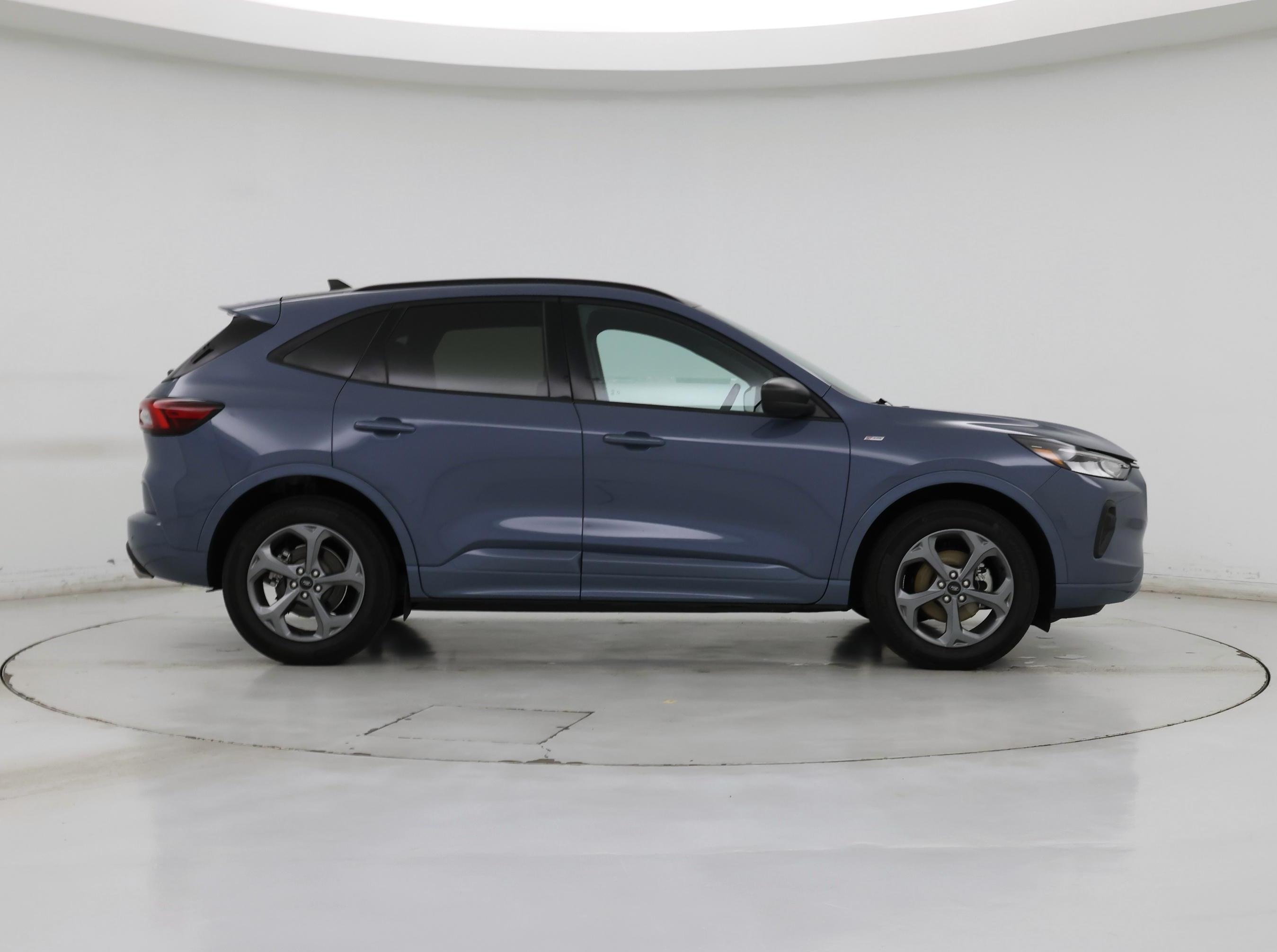 Thumbnail: 2023 Ford Escape - 7