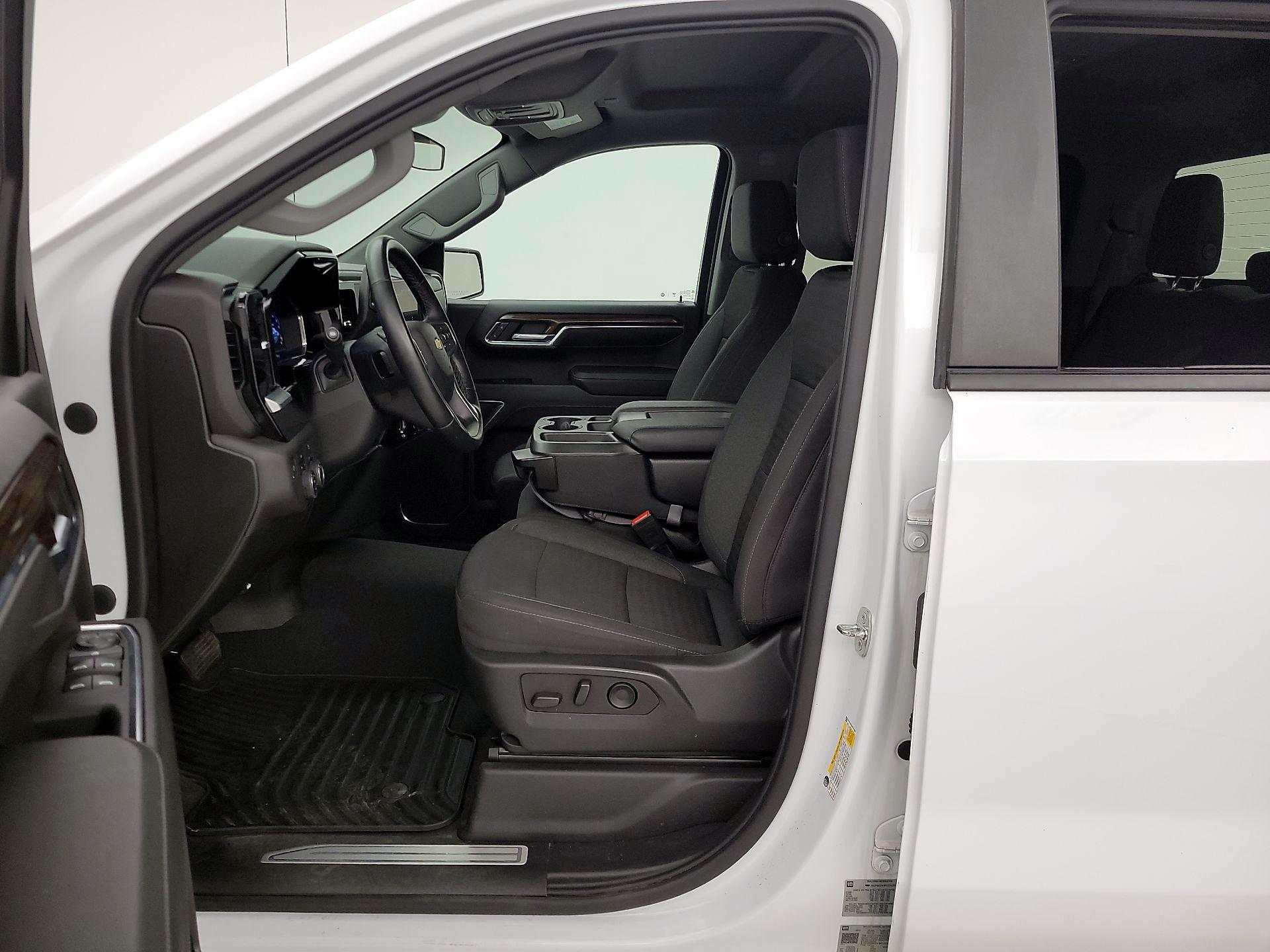 Thumbnail: 2023 Chevrolet Silverado 1500 - 11