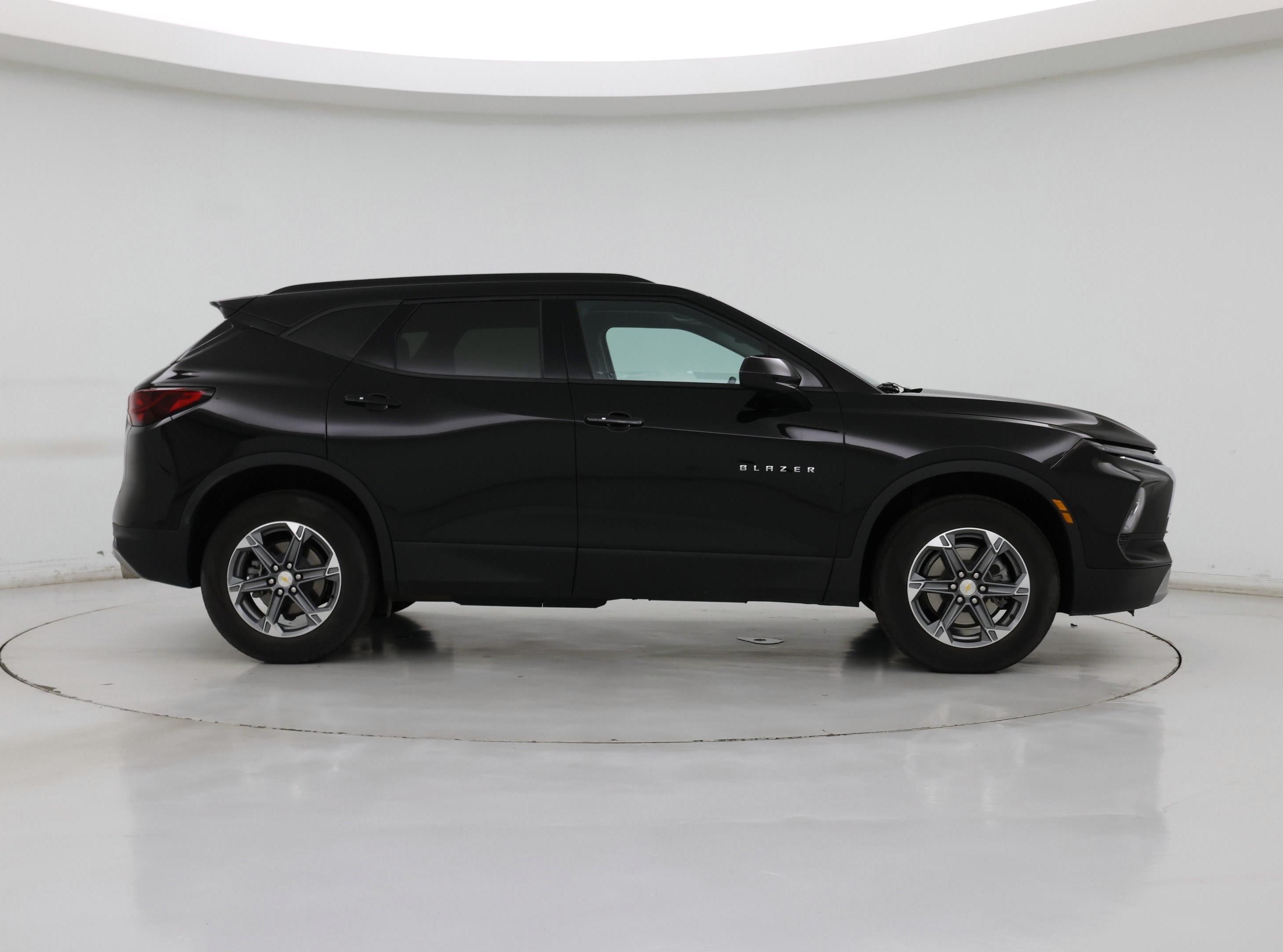 Thumbnail: 2023 Chevrolet Blazer - 7