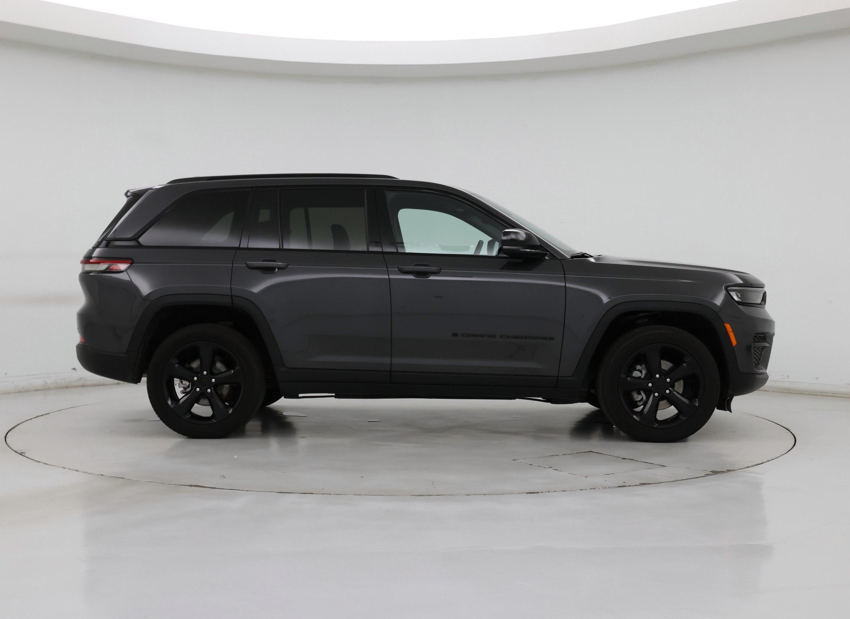 Thumbnail: 2023 Jeep Grand Cherokee - 7
