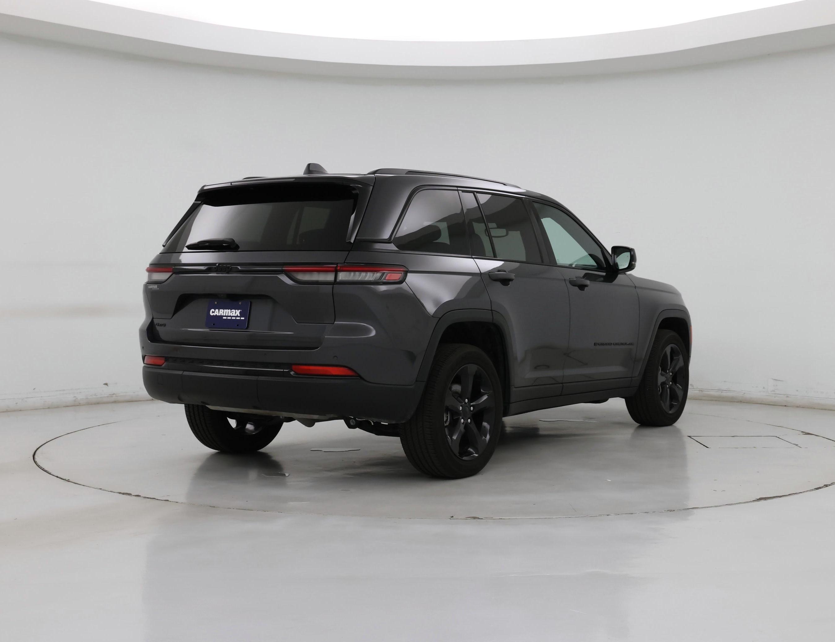 Thumbnail: 2023 Jeep Grand Cherokee - 8