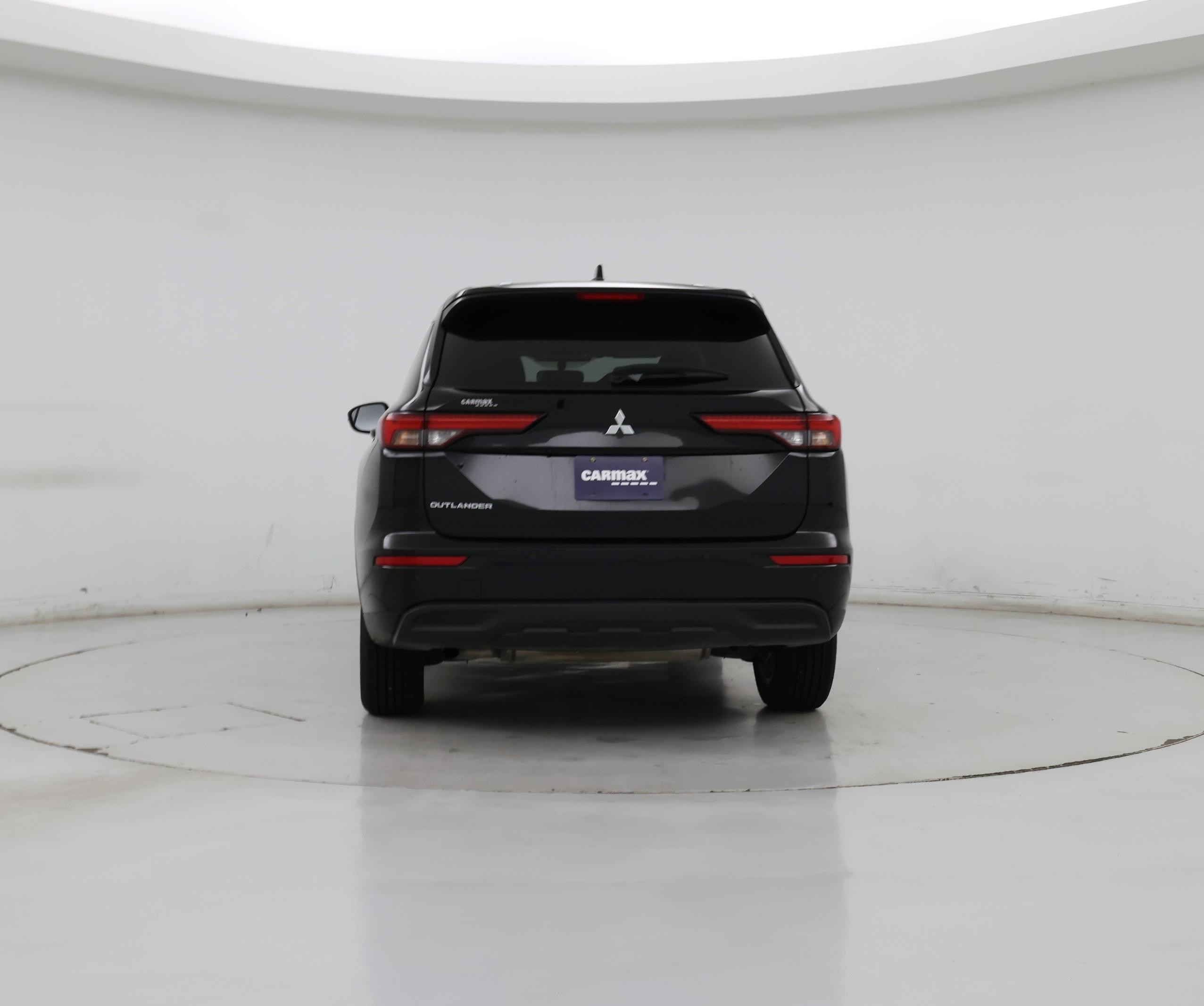 Thumbnail: 2024 Mitsubishi Outlander - 6