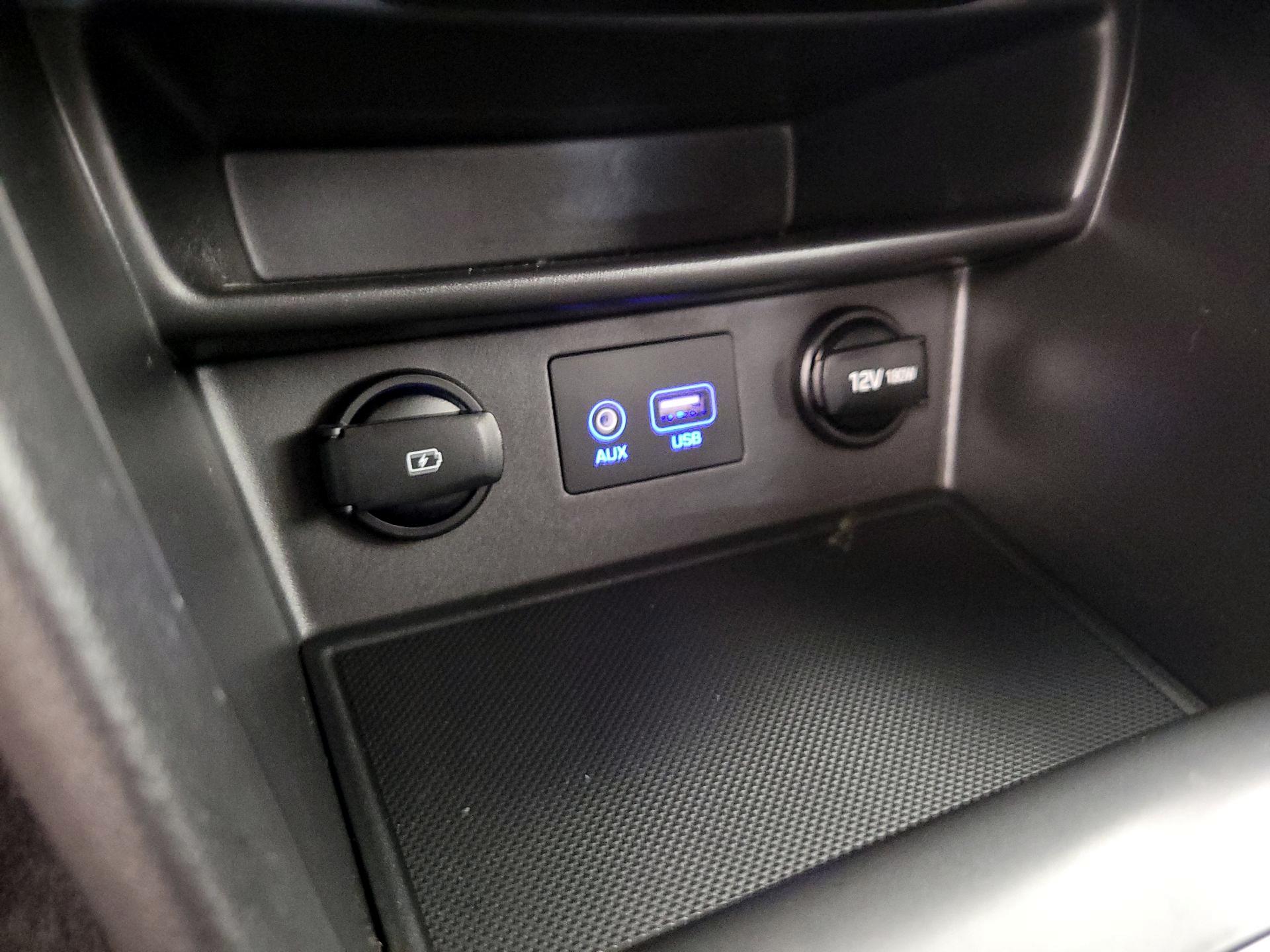 Thumbnail: 2021 Hyundai Kona - 18