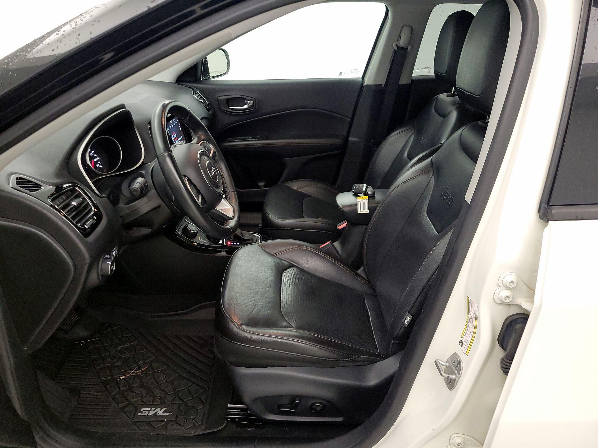 Thumbnail: 2018 Jeep Compass - 11