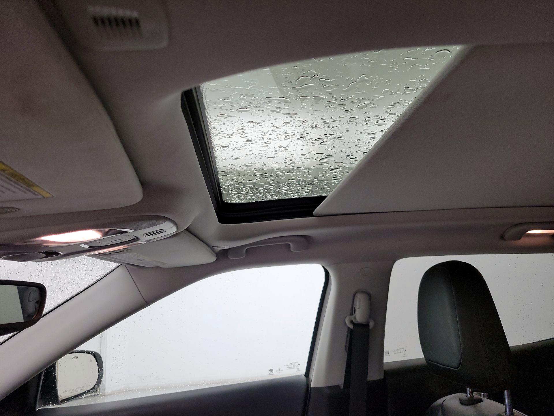 Thumbnail: 2018 Jeep Compass - 19