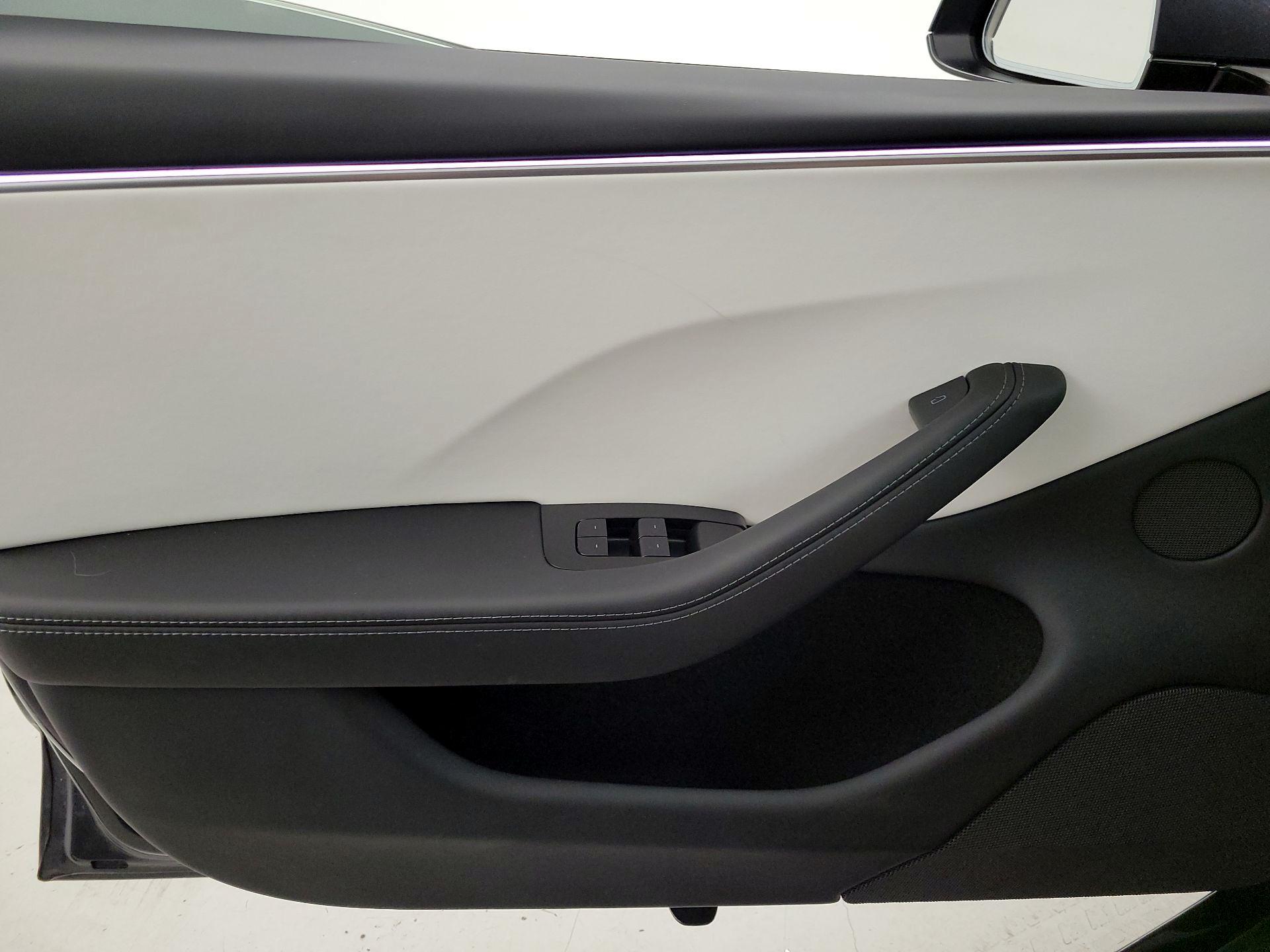 Thumbnail: 2025 Tesla Model 3 - 12