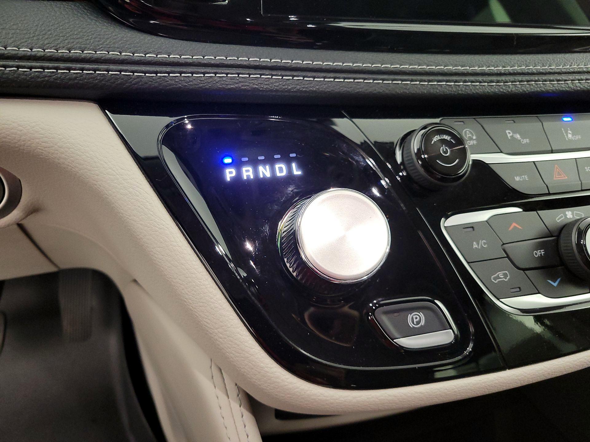 Thumbnail: 2024 Chrysler Pacifica - 18