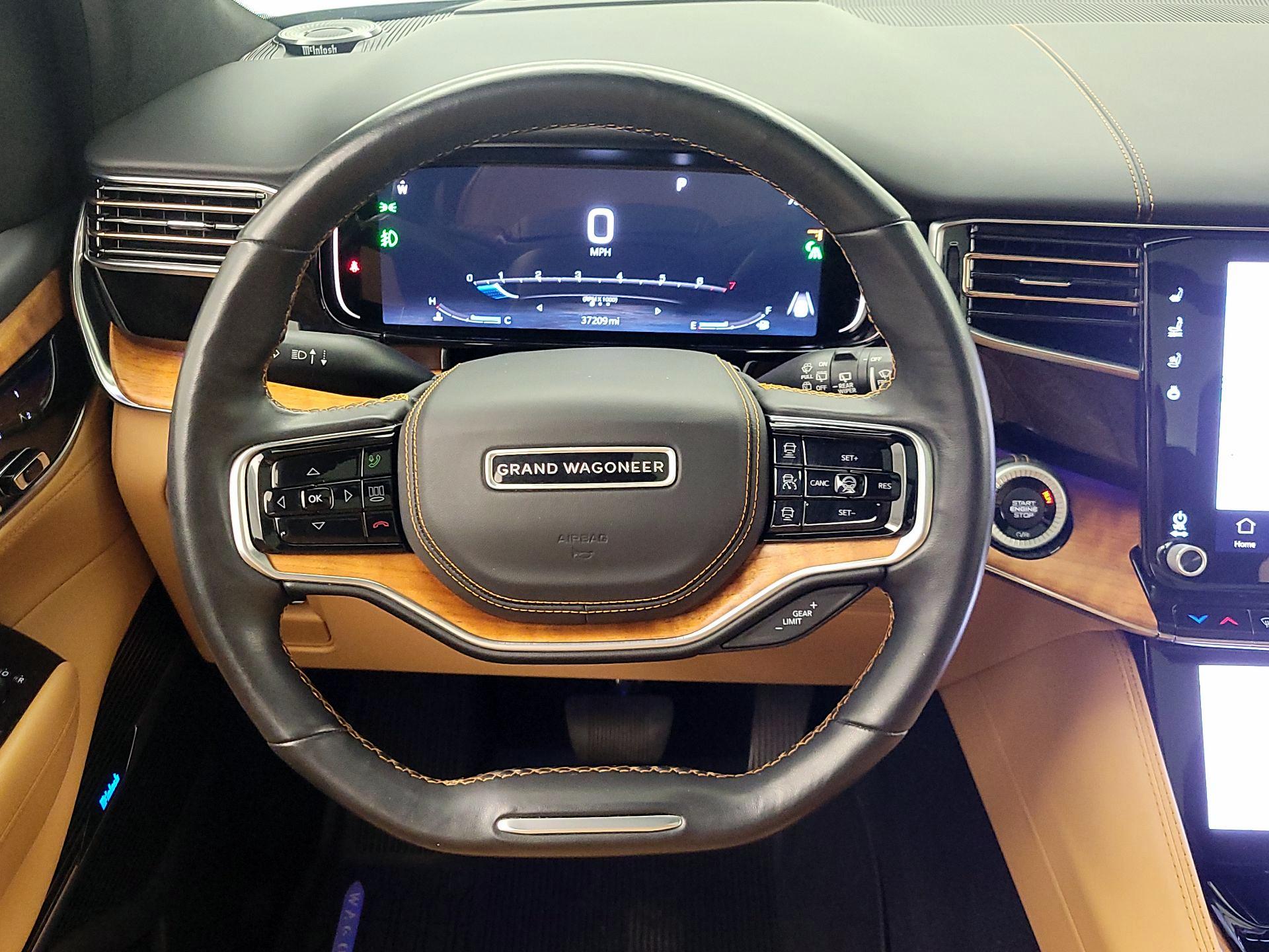 Thumbnail: 2022 Jeep Grand Wagoneer - 10