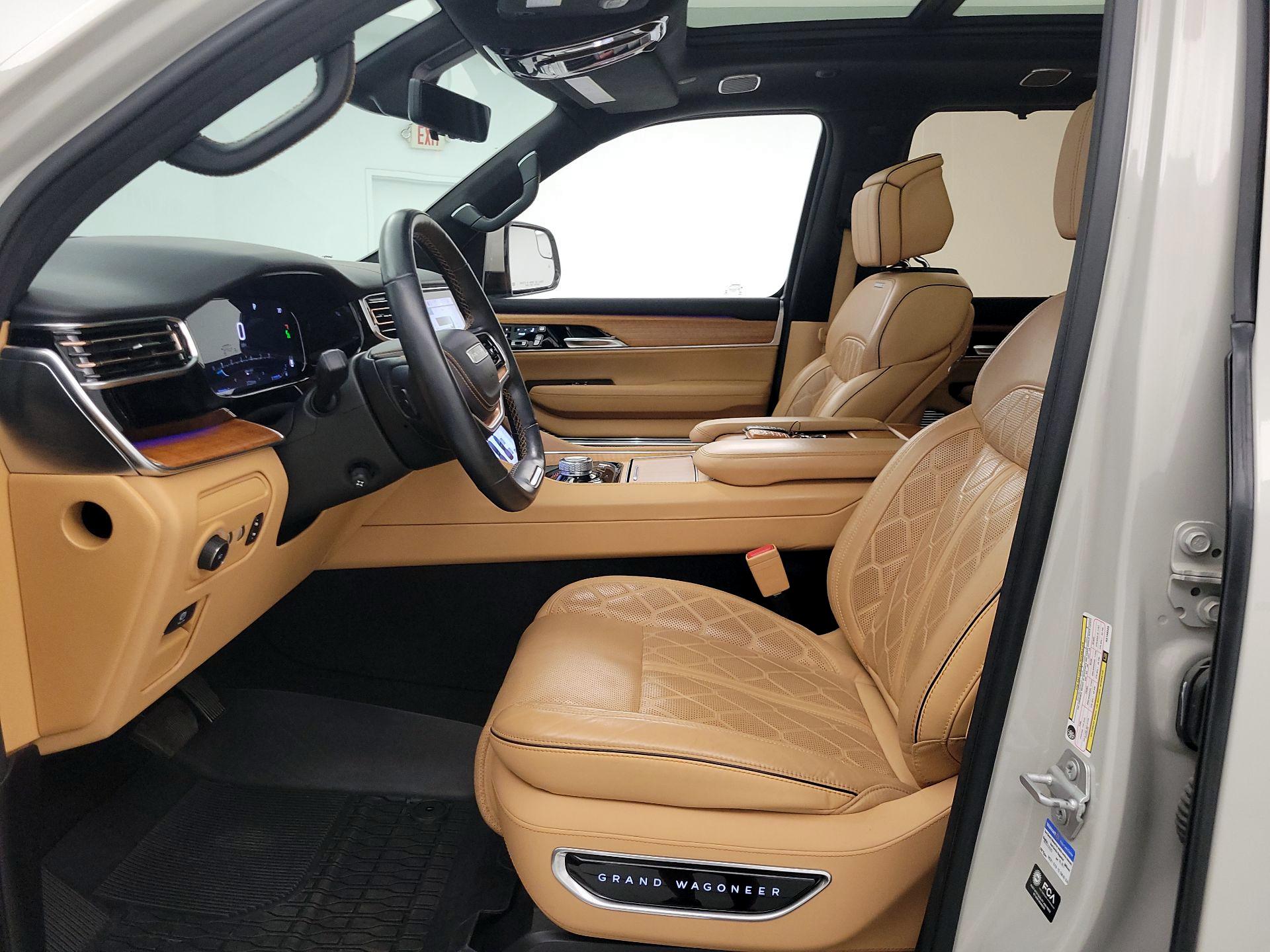 Thumbnail: 2022 Jeep Grand Wagoneer - 11
