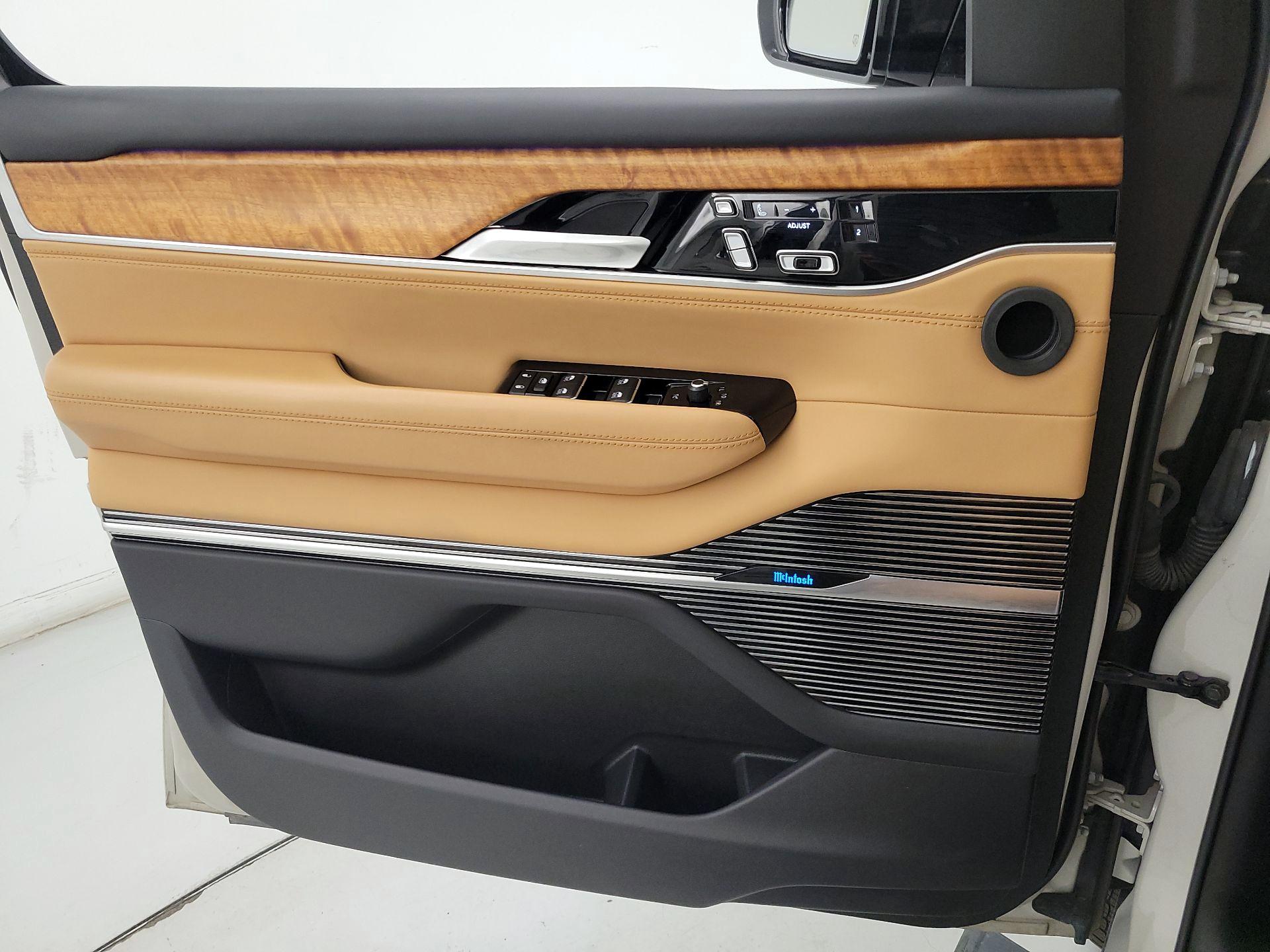 Thumbnail: 2022 Jeep Grand Wagoneer - 12