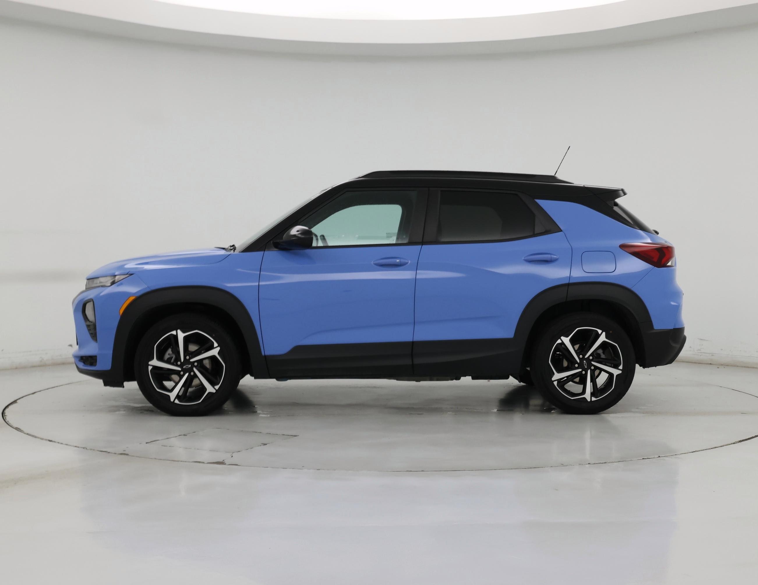 Thumbnail: 2023 Chevrolet TrailBlazer - 3
