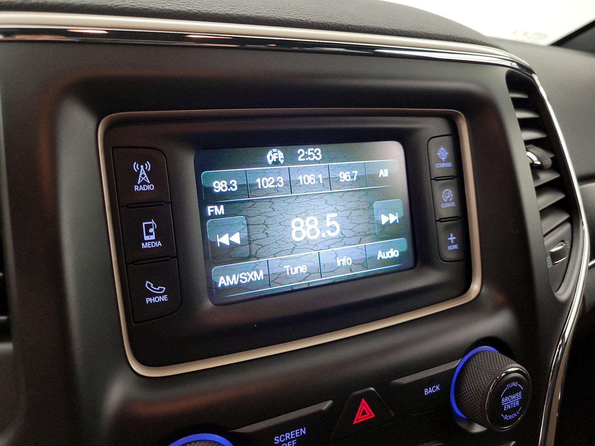 Thumbnail: 2015 Jeep Grand Cherokee - 15