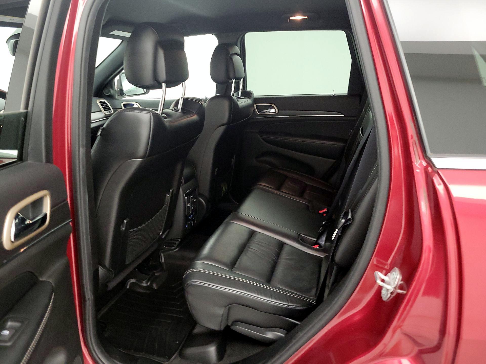 Thumbnail: 2015 Jeep Grand Cherokee - 19