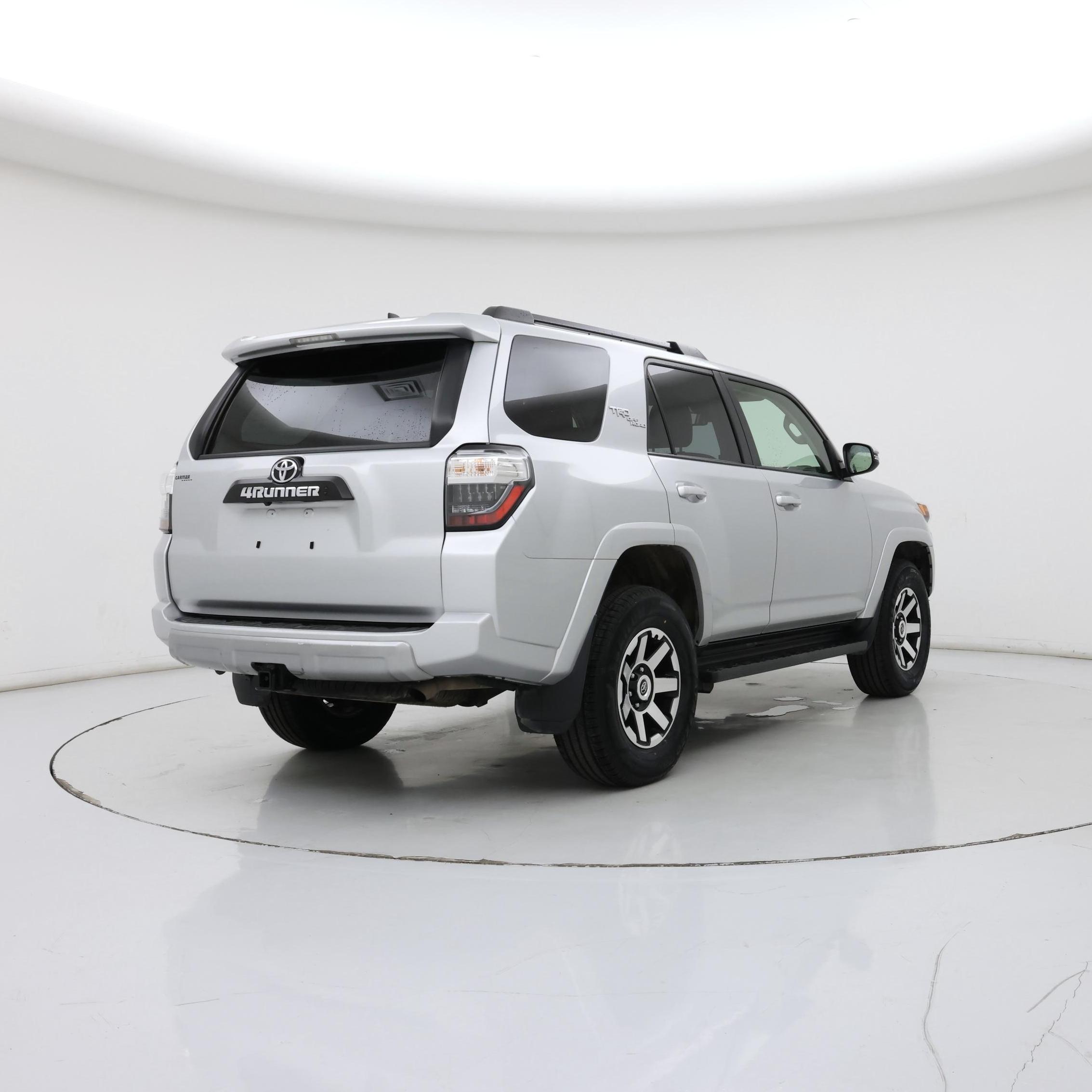 Thumbnail: 2024 Toyota 4Runner - 8
