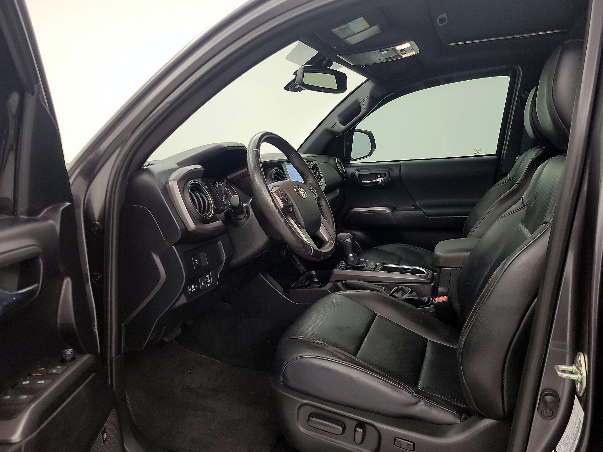 Thumbnail: 2020 Toyota Tacoma - 11