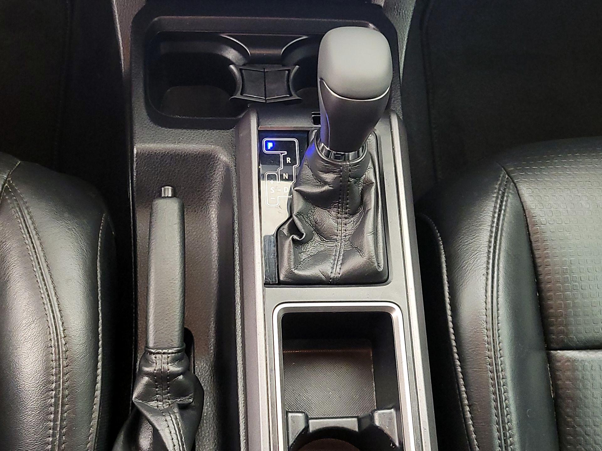 Thumbnail: 2020 Toyota Tacoma - 18