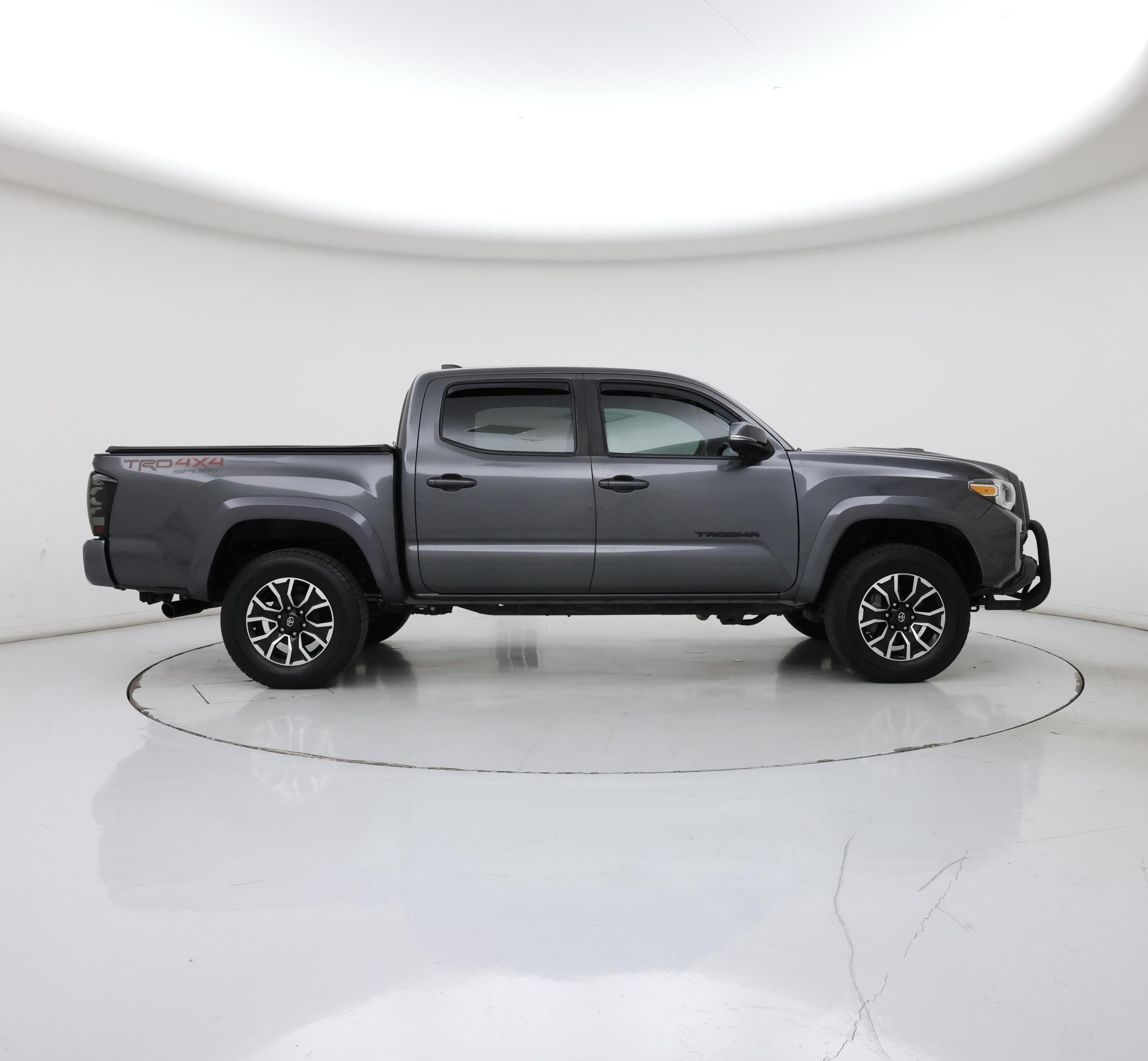 Thumbnail: 2020 Toyota Tacoma - 7