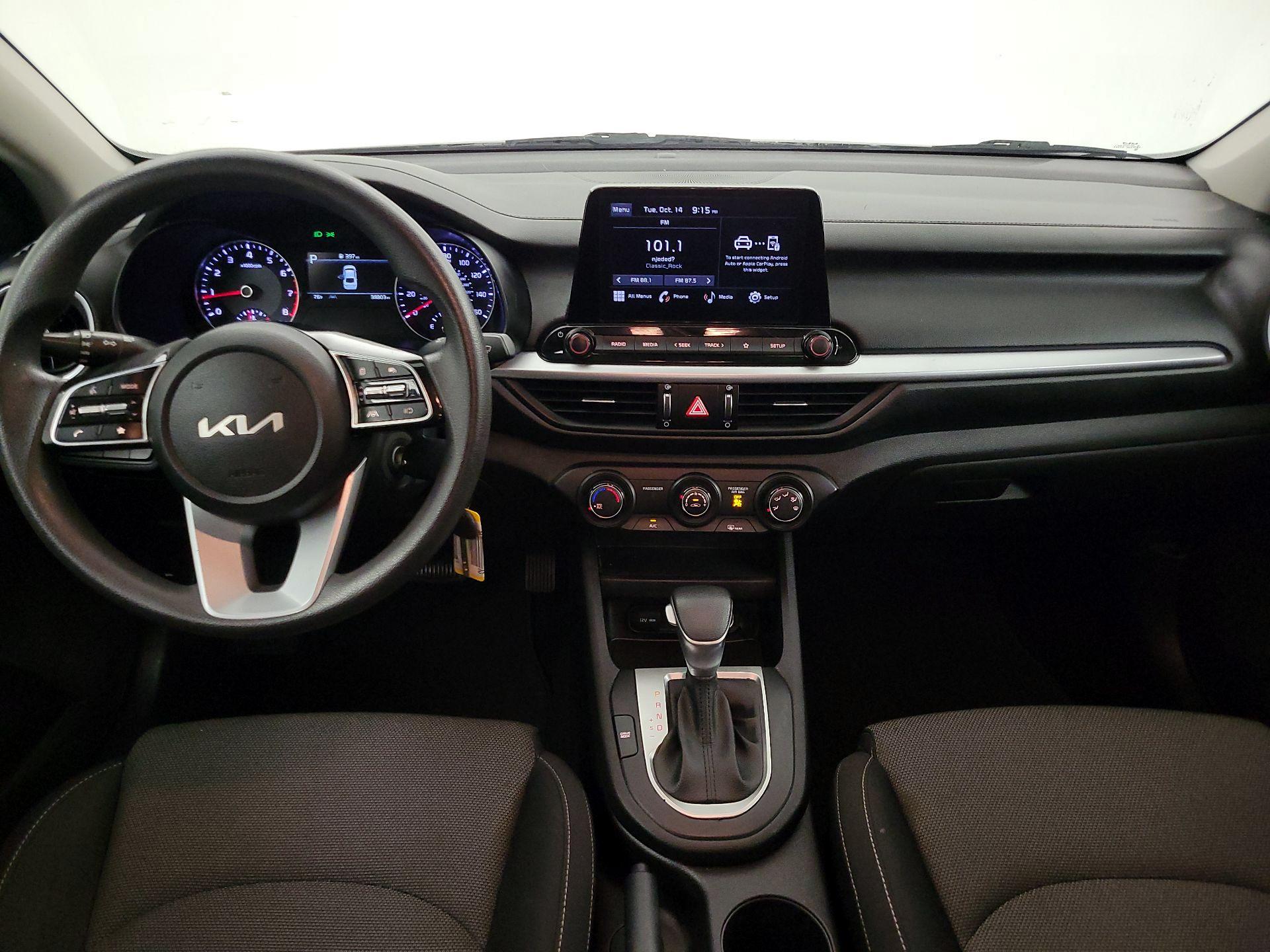 Thumbnail: 2022 Kia Forte - 9