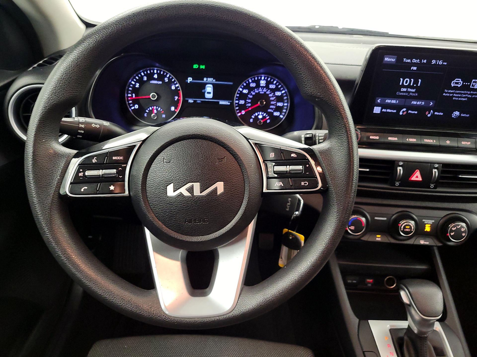 Thumbnail: 2022 Kia Forte - 10