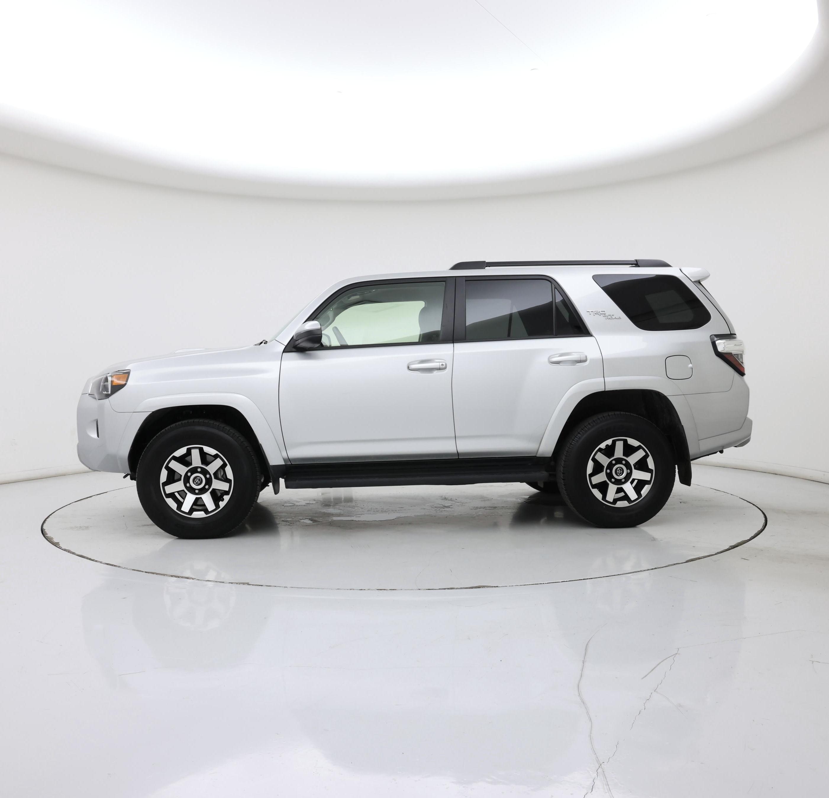 Thumbnail: 2024 Toyota 4Runner - 3