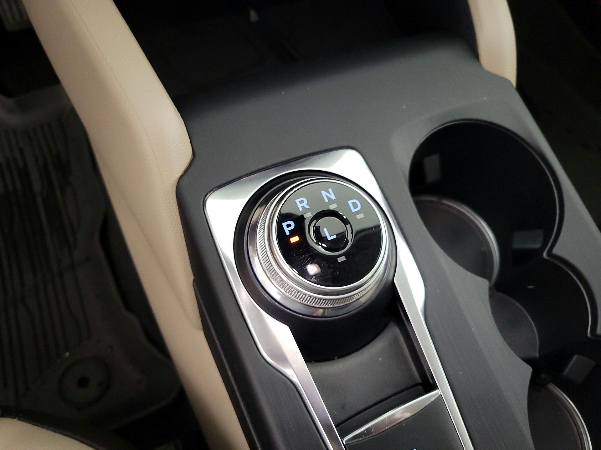 Thumbnail: 2020 Ford Escape - 18