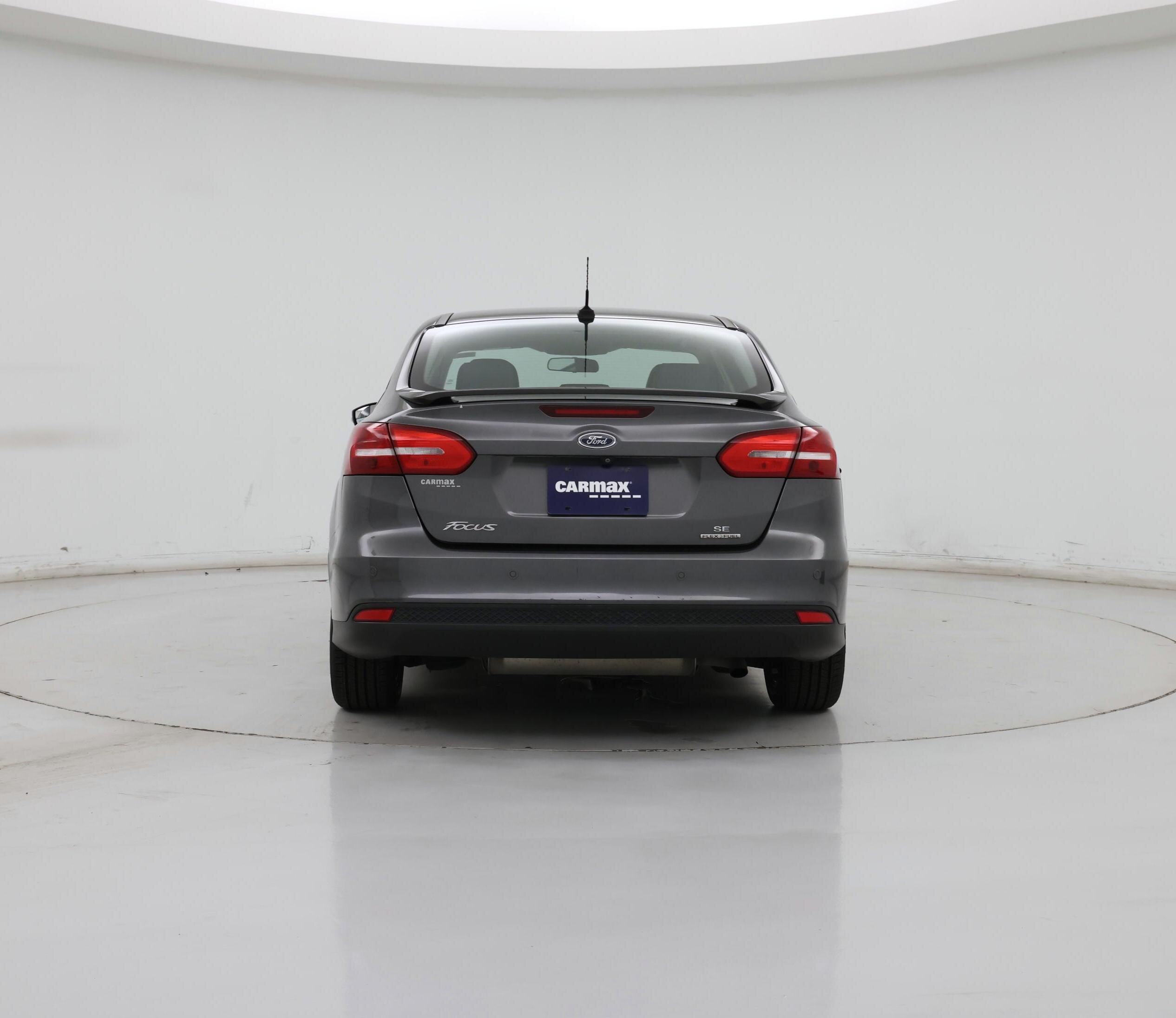 Thumbnail: 2015 Ford Focus - 6