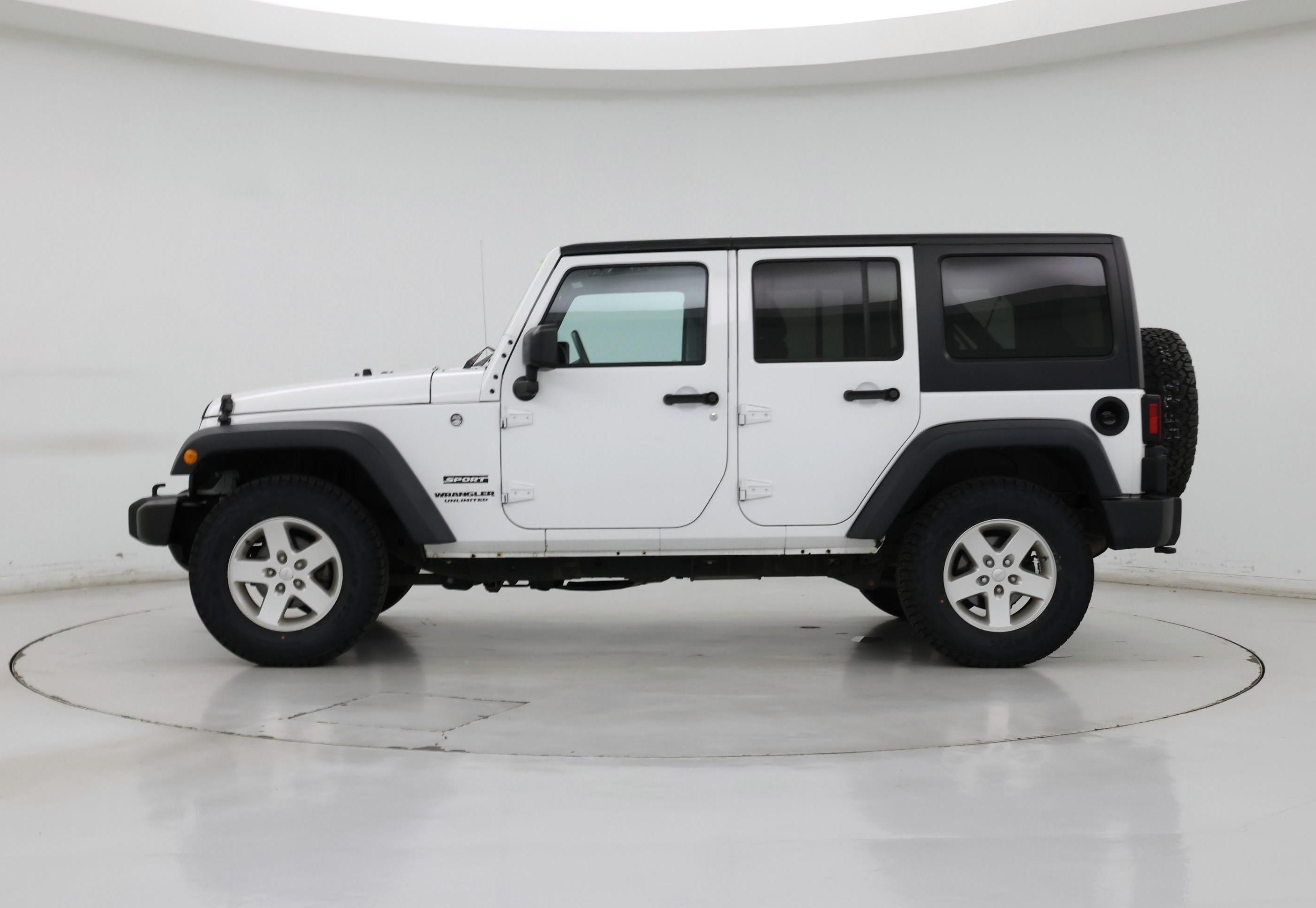Thumbnail: 2016 Jeep Wrangler - 3