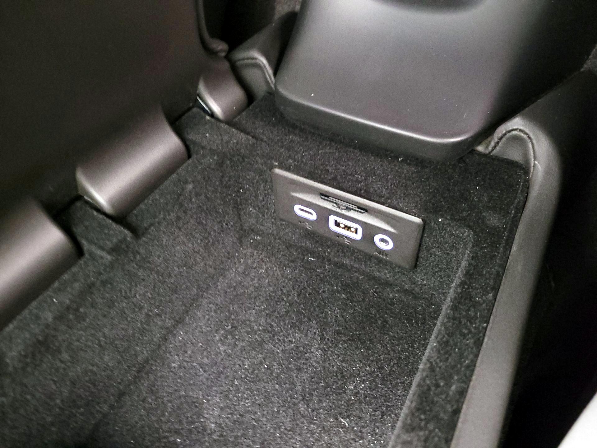 Thumbnail: 2023 Chevrolet Corvette - 19