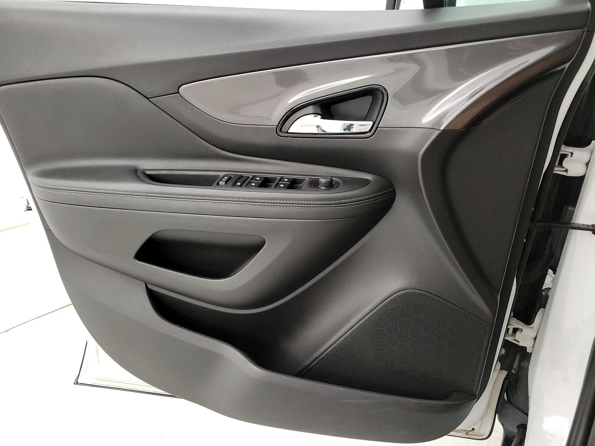 Thumbnail: 2018 Buick Encore - 12
