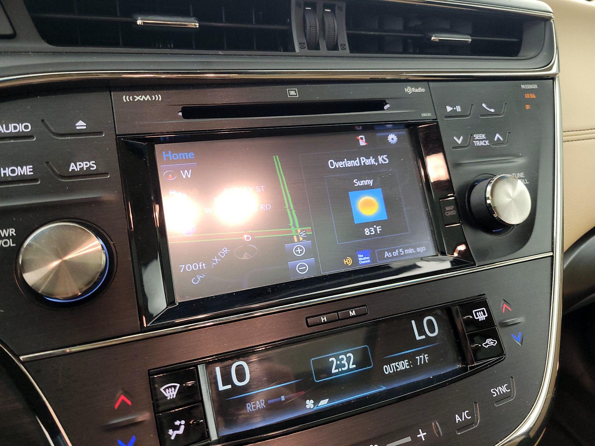 Thumbnail: 2016 Toyota Avalon - 14