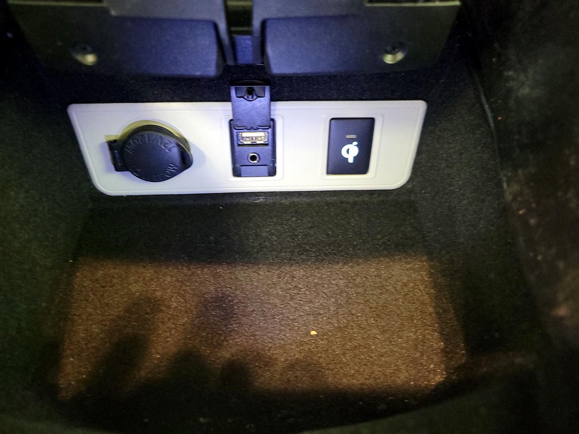 Thumbnail: 2016 Toyota Avalon - 19