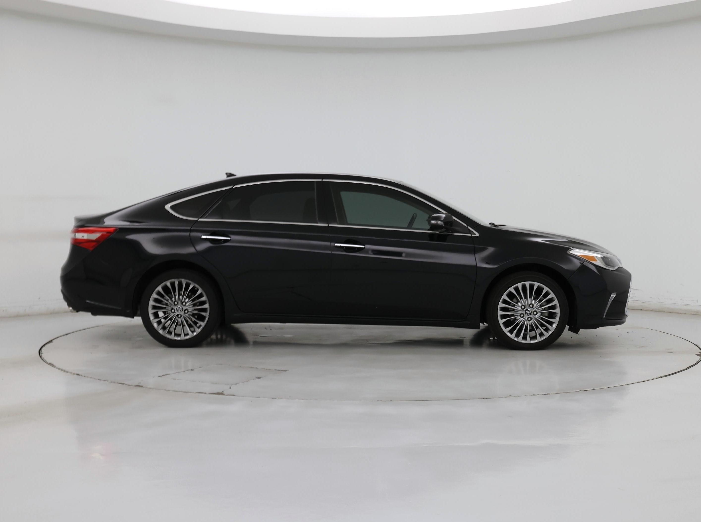 Thumbnail: 2016 Toyota Avalon - 7