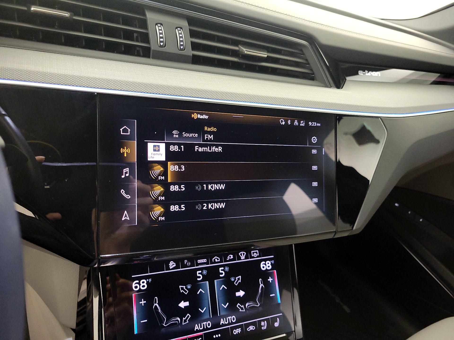 Thumbnail: 2024 Audi Q8 e-tron - 15