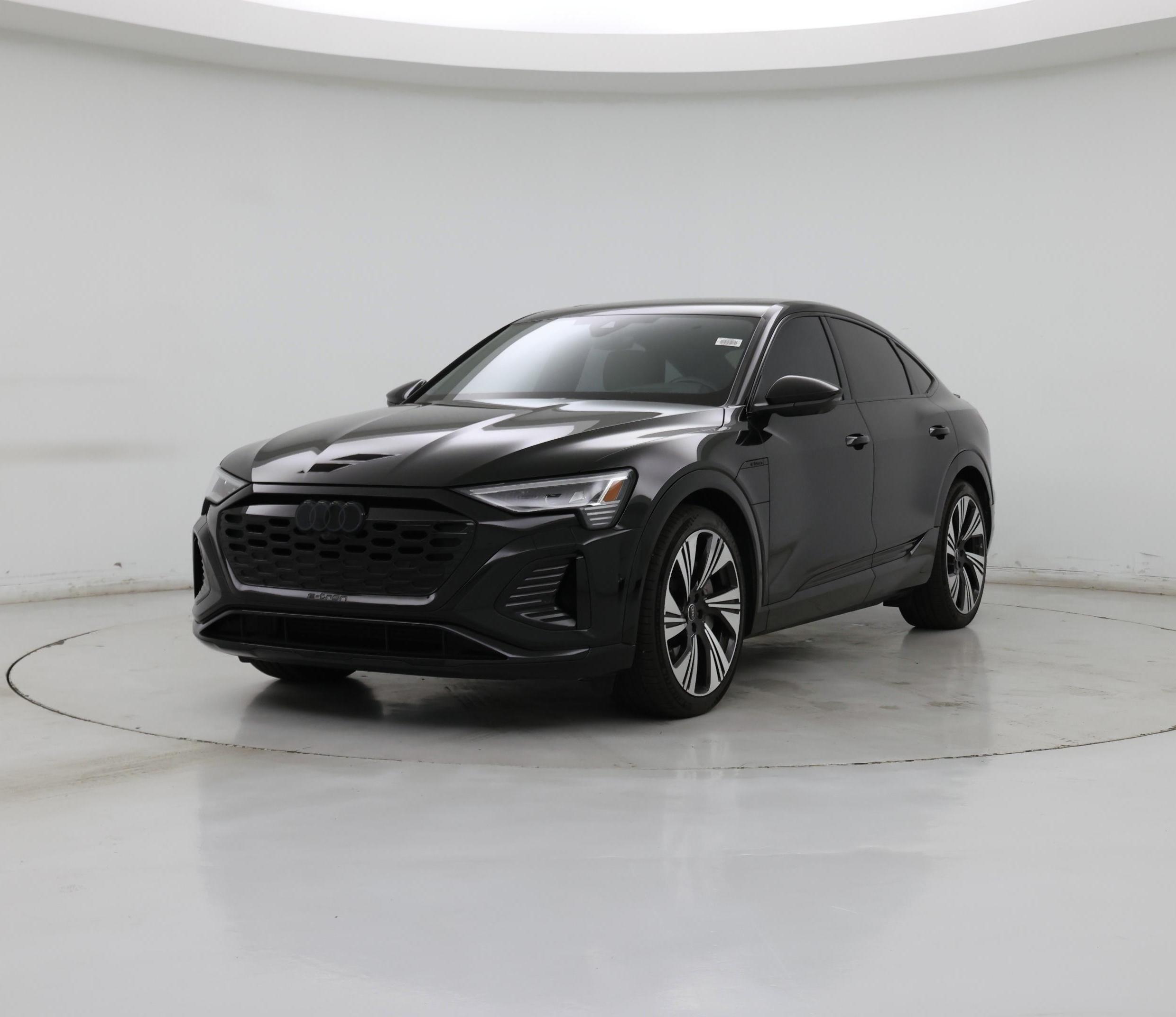 Thumbnail: 2024 Audi Q8 e-tron - 4