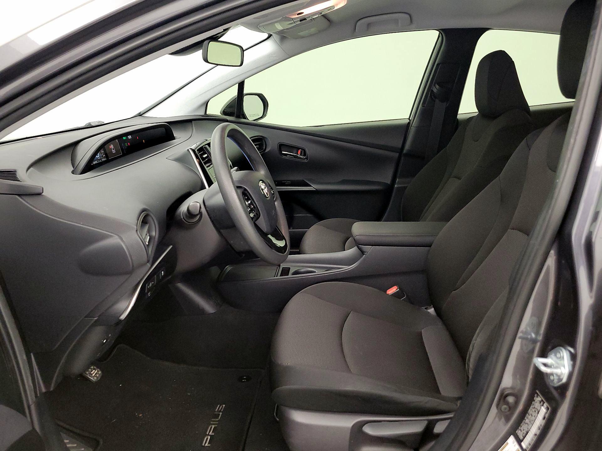 Thumbnail: 2022 Toyota Prius - 11