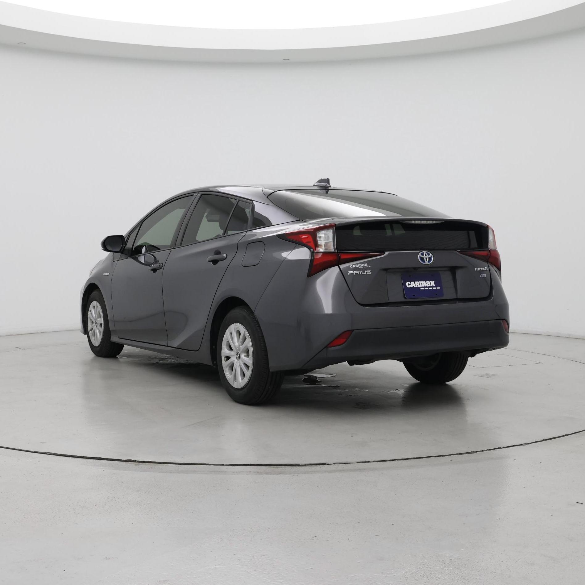 Thumbnail: 2022 Toyota Prius - 2