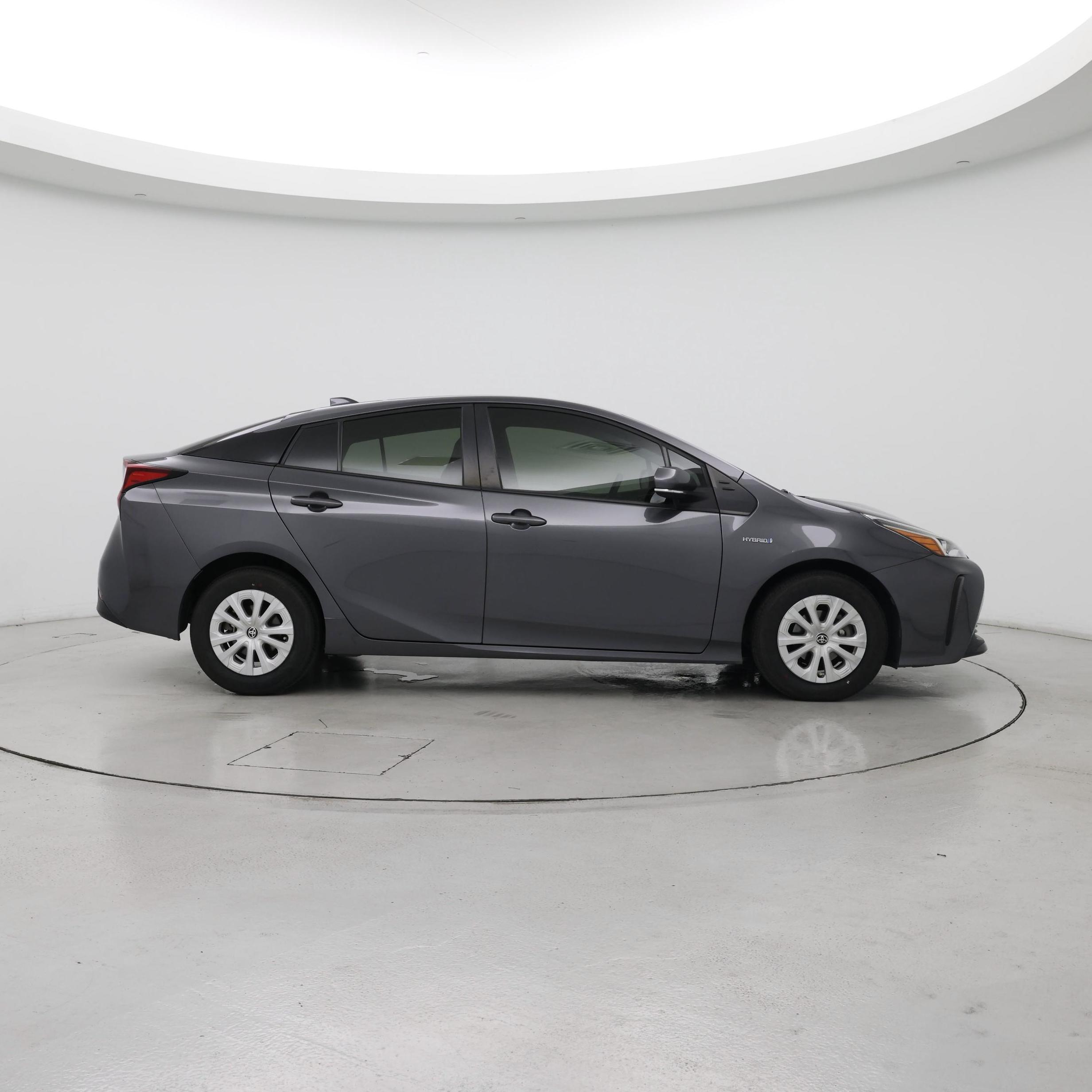 Thumbnail: 2022 Toyota Prius - 7
