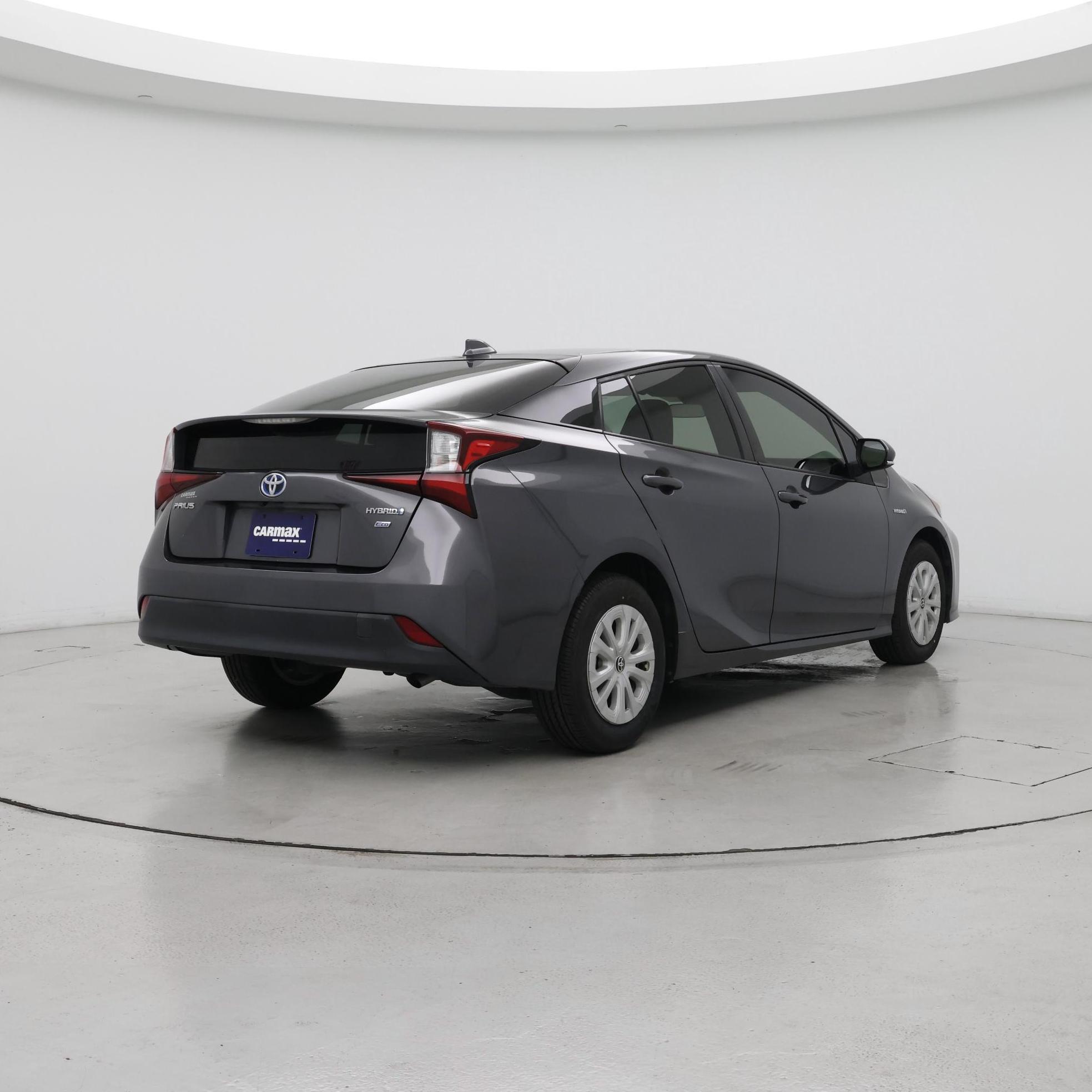 Thumbnail: 2022 Toyota Prius - 8