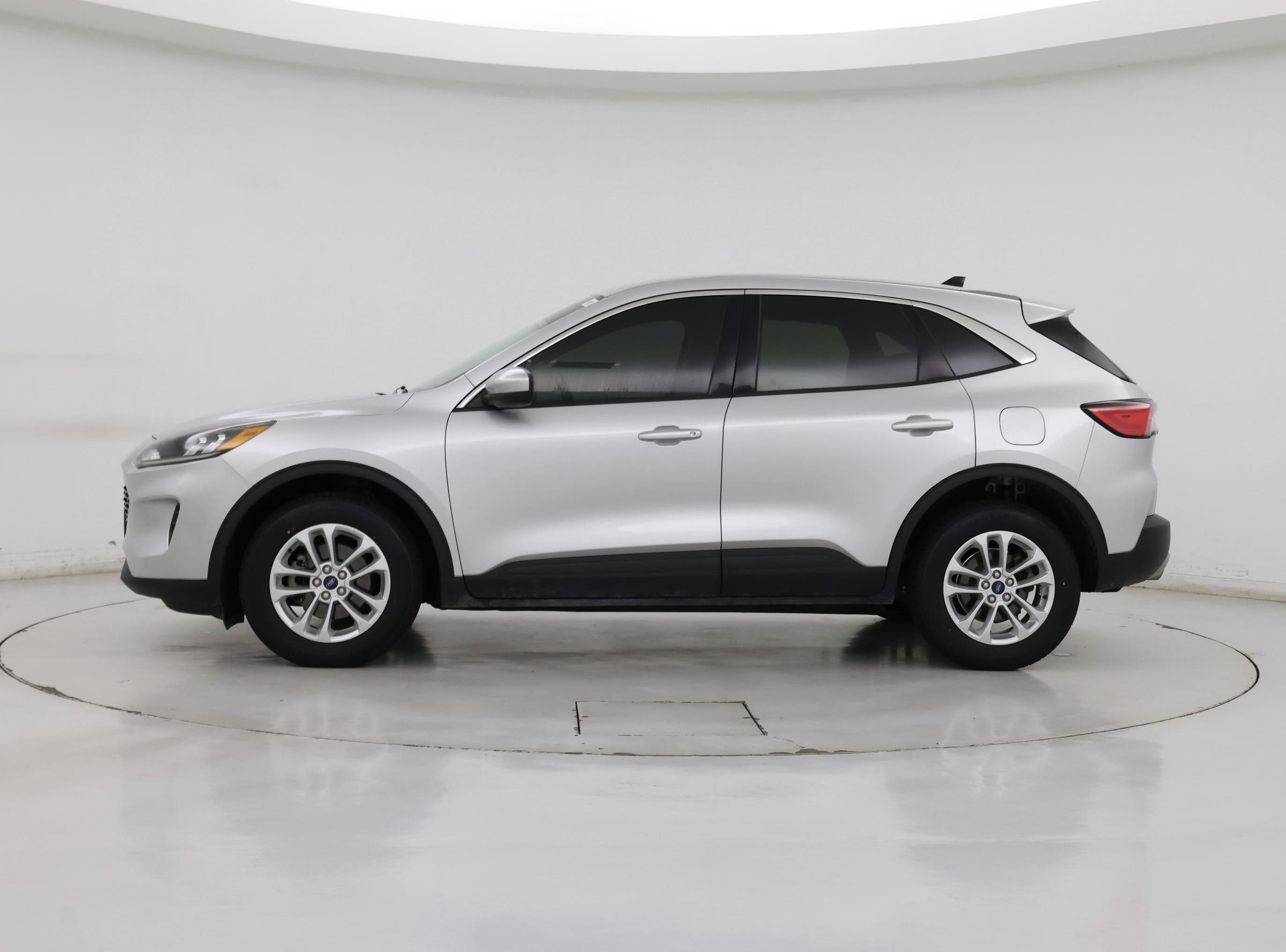 Thumbnail: 2020 Ford Escape - 3