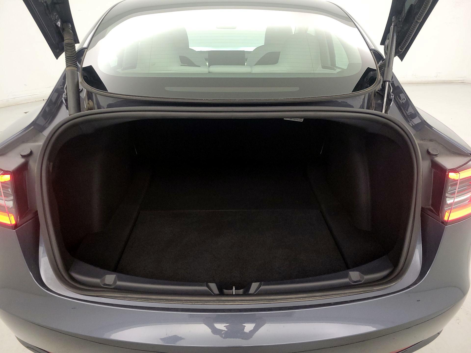Thumbnail: 2023 Tesla Model 3 - 20