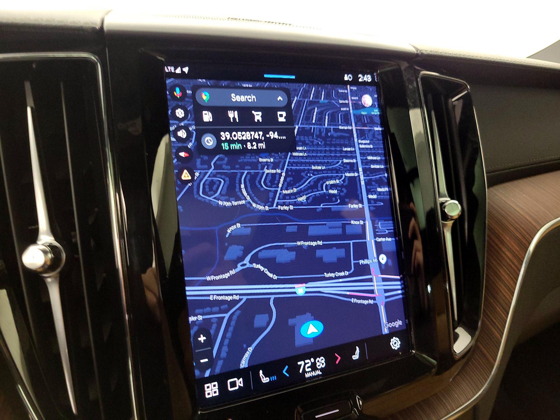 Thumbnail: 2025 Volvo XC60 - 14