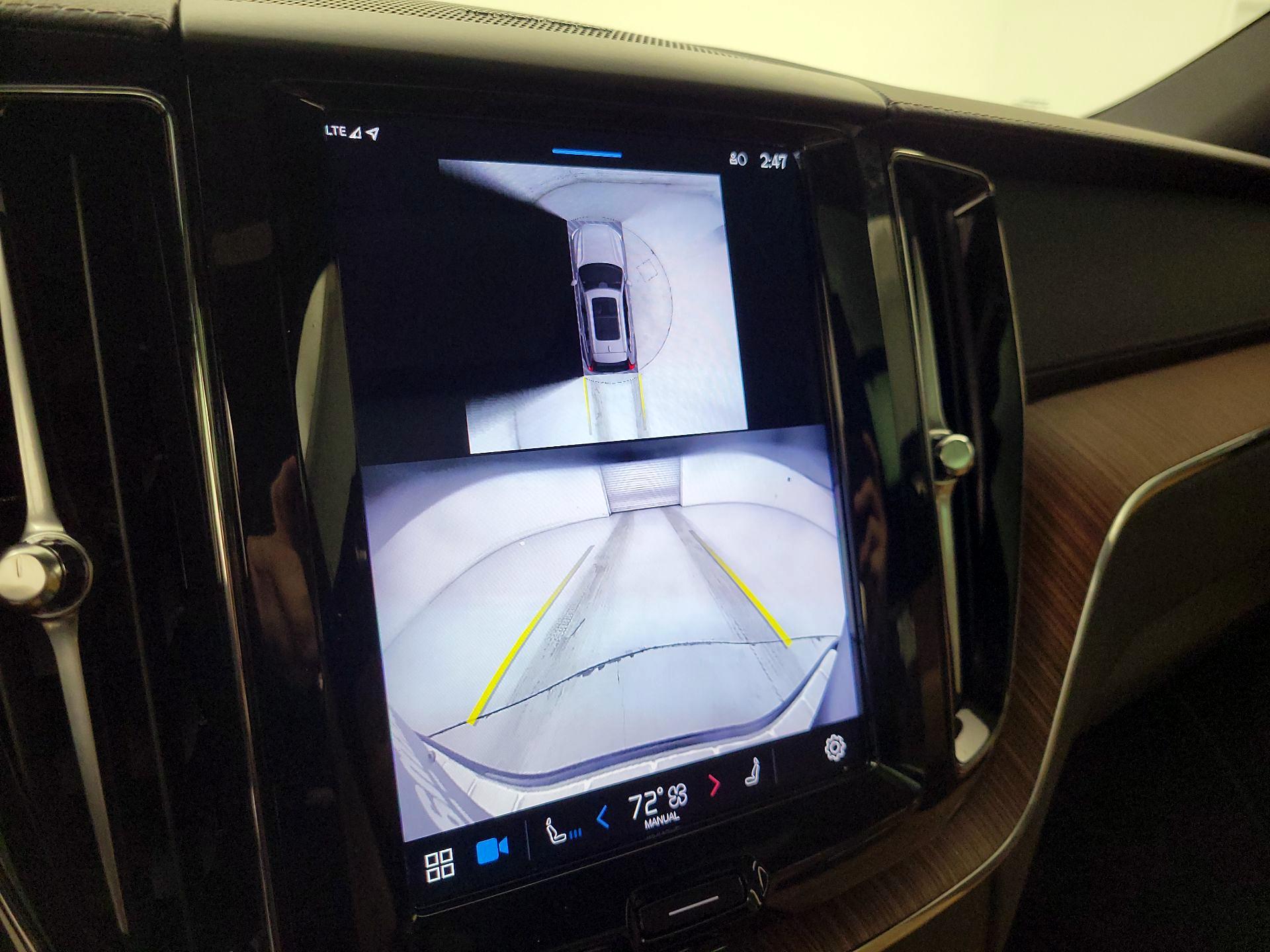 Thumbnail: 2025 Volvo XC60 - 15