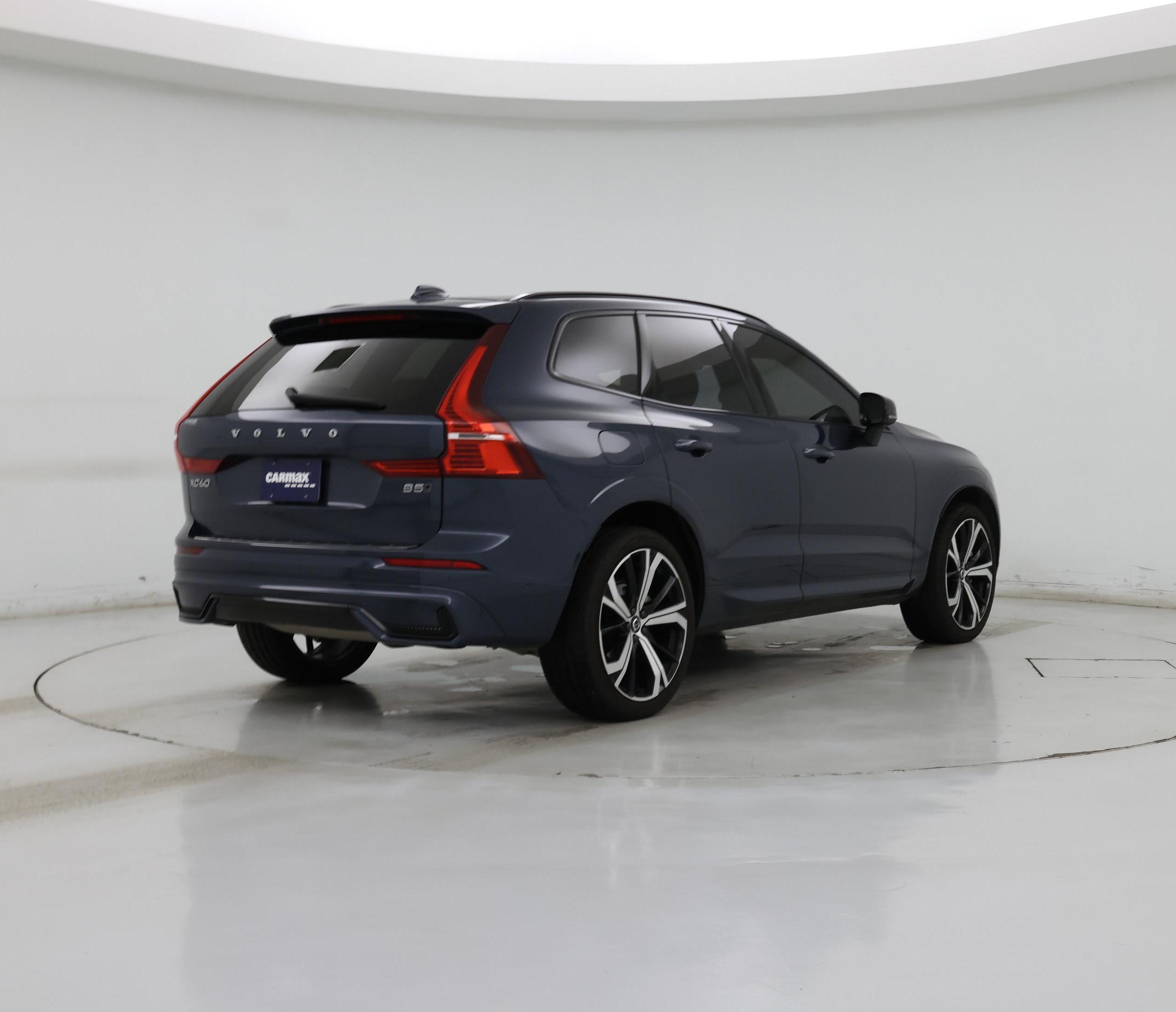 Thumbnail: 2025 Volvo XC60 - 8