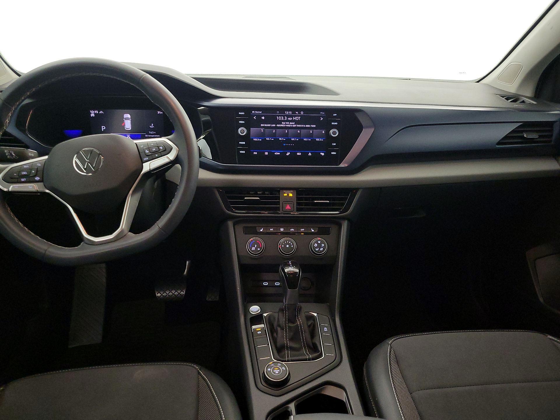 Thumbnail: 2022 Volkswagen Taos - 9