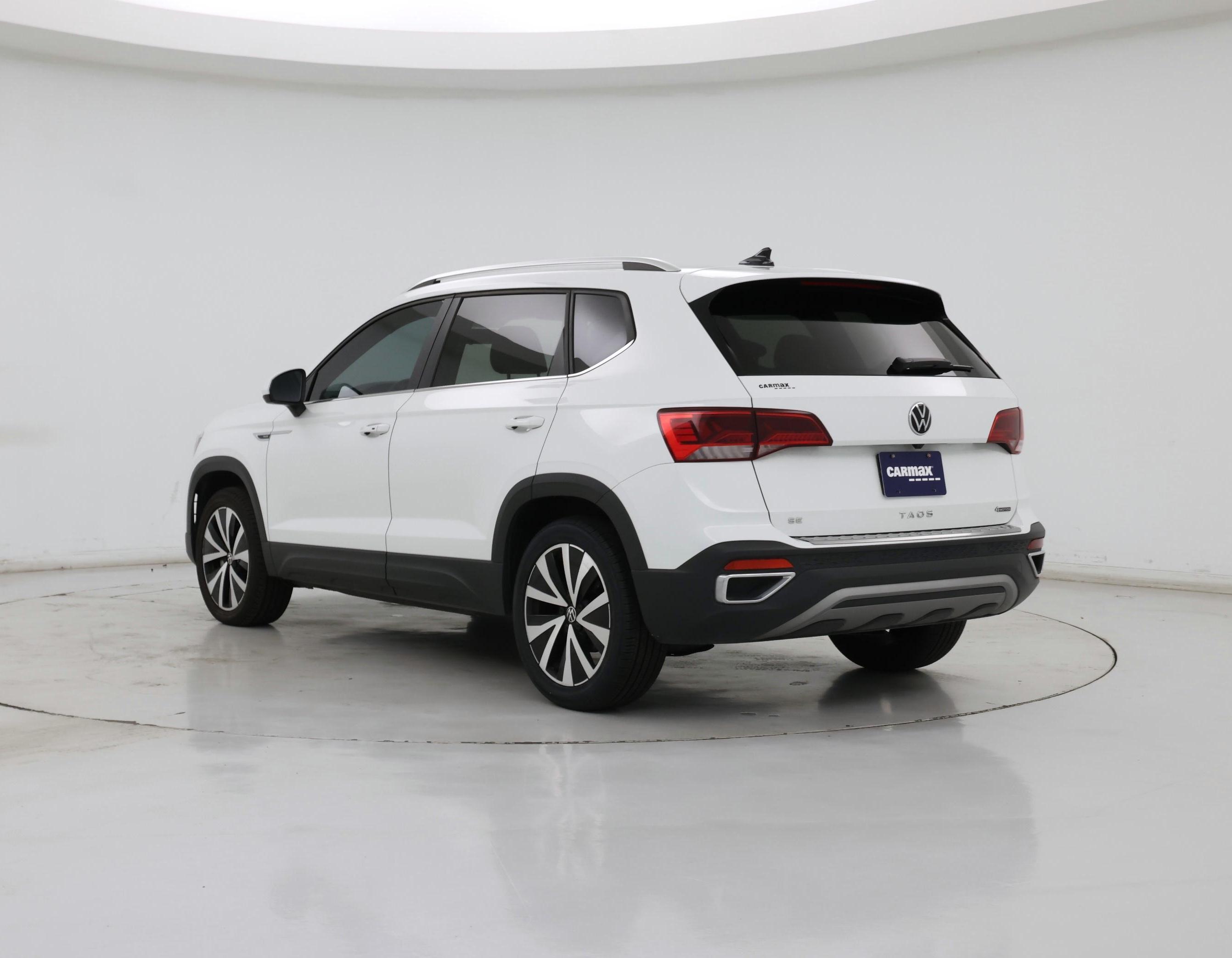 Thumbnail: 2022 Volkswagen Taos - 2